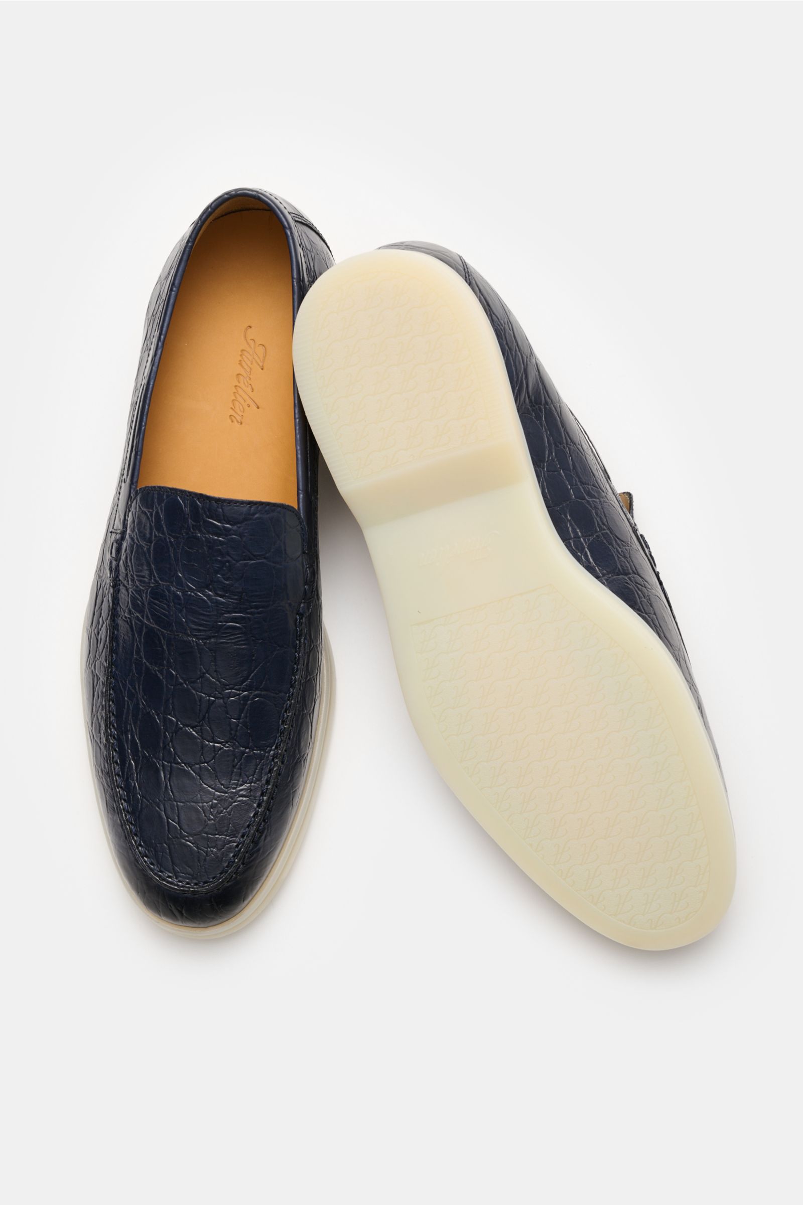 Top-down view of Aurélien Loafer 'Yacht 2.0' navy in smooth calf leather with crocodile embossing, slim silhouette, decorative front seam, leather lining, and flexible rubber sole.