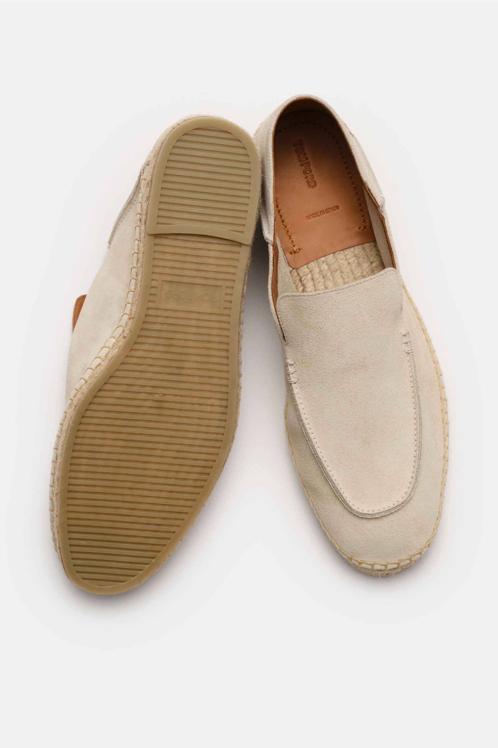 Top view of Tom Ford Espadrilles beige in soft velour leather, showing sole and leather-lined interior with decorative stitching.

Description: Ideal für den Sommerurlaub: Mit ihrem soften Veloursleder garantieren die luxuriösen Espadrilles von TOM FOR