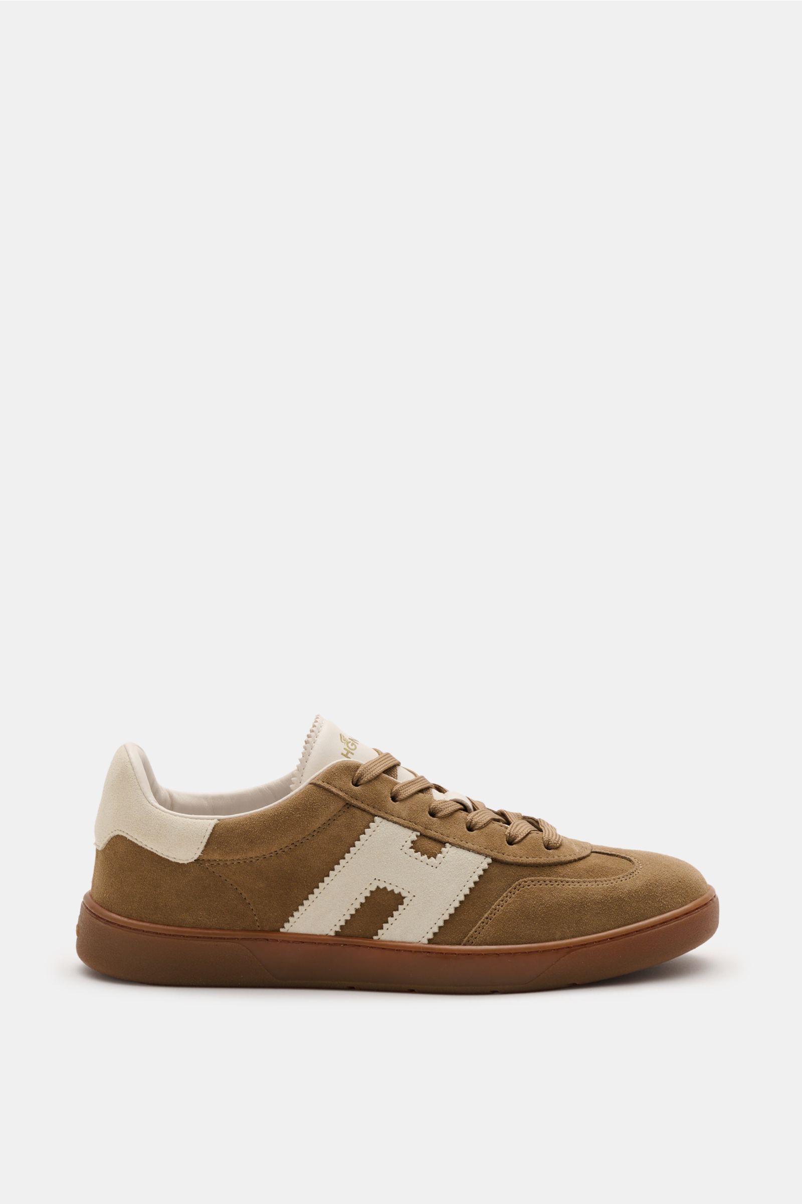 Hogan Sneaker 'Cool' braun shown from the side, made of fine brown velour leather with beige H-shaped overlay, six-hole lacing, padded collar, logo-printed tongue, leather-textile lining, memory foam footbed, and flexible gum sole for retro design and com