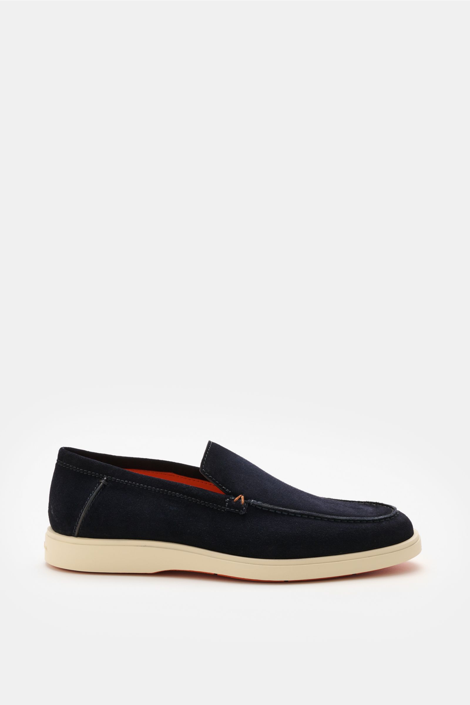 Side view of Santoni Loafer 'Detroit' navy made of smooth navy suede with a narrow silhouette, subtle color gradient, decorative stitching on the toe cap, leather lining, and a light, flexible rubber sole adding a modern, comfortable twist.