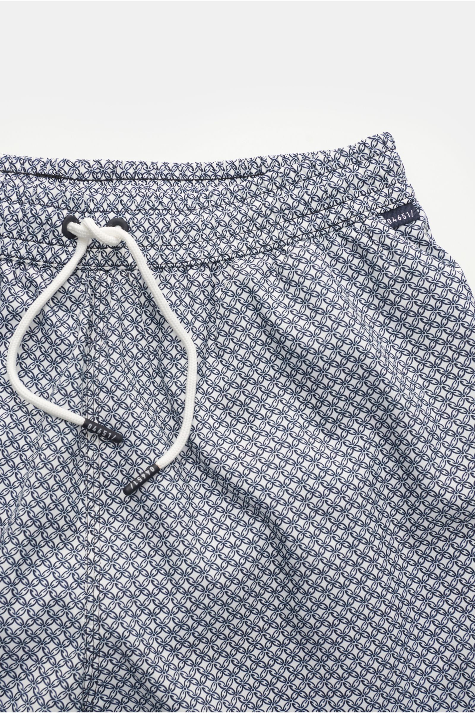 04651/ A trip in a bag Badeshorts 'Tile Swim' weiß/navy gemustert