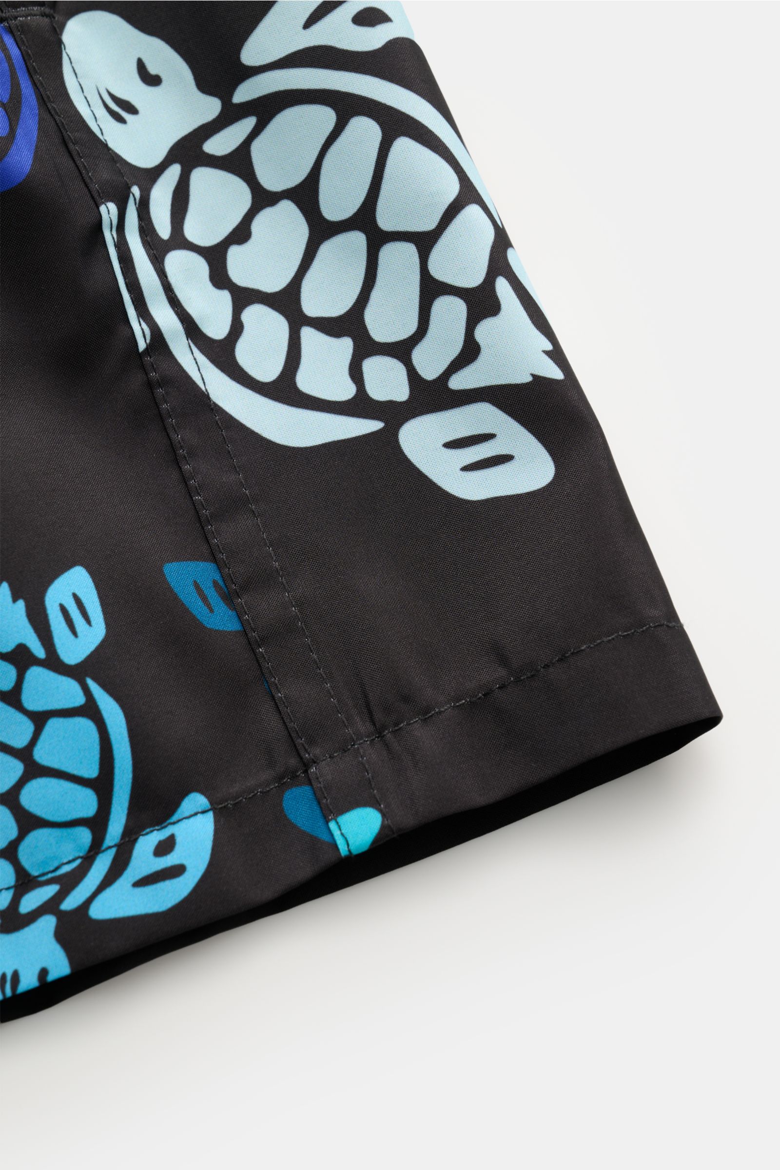 Vilebrequin Swim shorts 'Mahina' black/blue/turquoise patterned