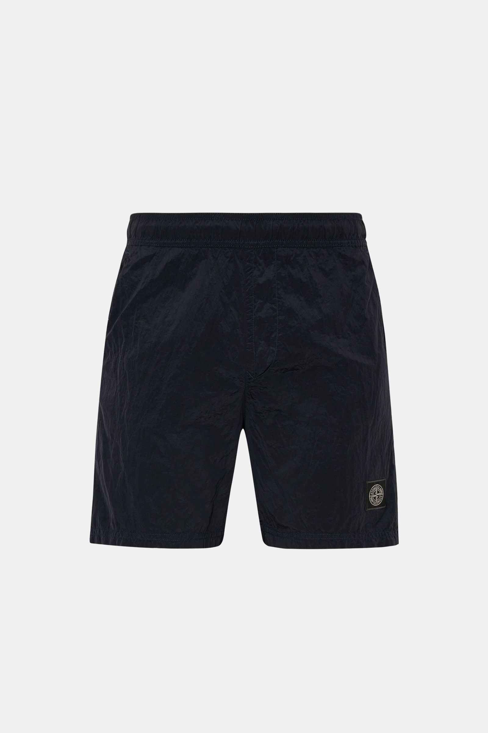 Stone Island Badeshorts dark navy, frontale Ansicht, Regular Fit, recycelte Microfaser, elastischer Bund, Mesh-Futter, Taschen, Metall-Optik.