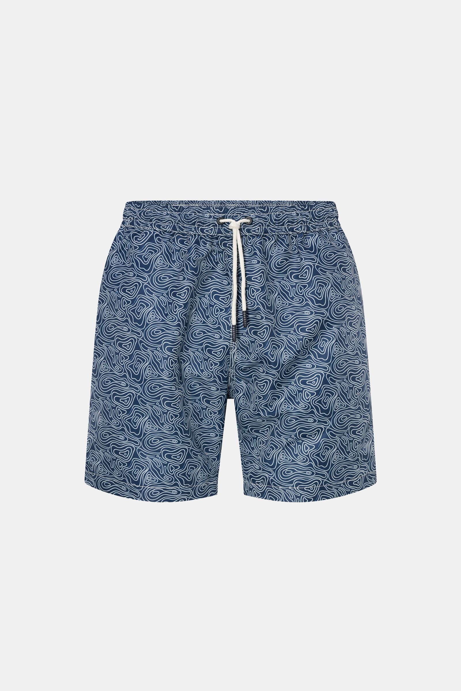 04651/ A trip in a bag Badeshorts 'Seamap' navy/weiß gemustert, frontale Ansicht, schnelltrocknende Microfaser, elastischer Bund mit Tunnelzug.
