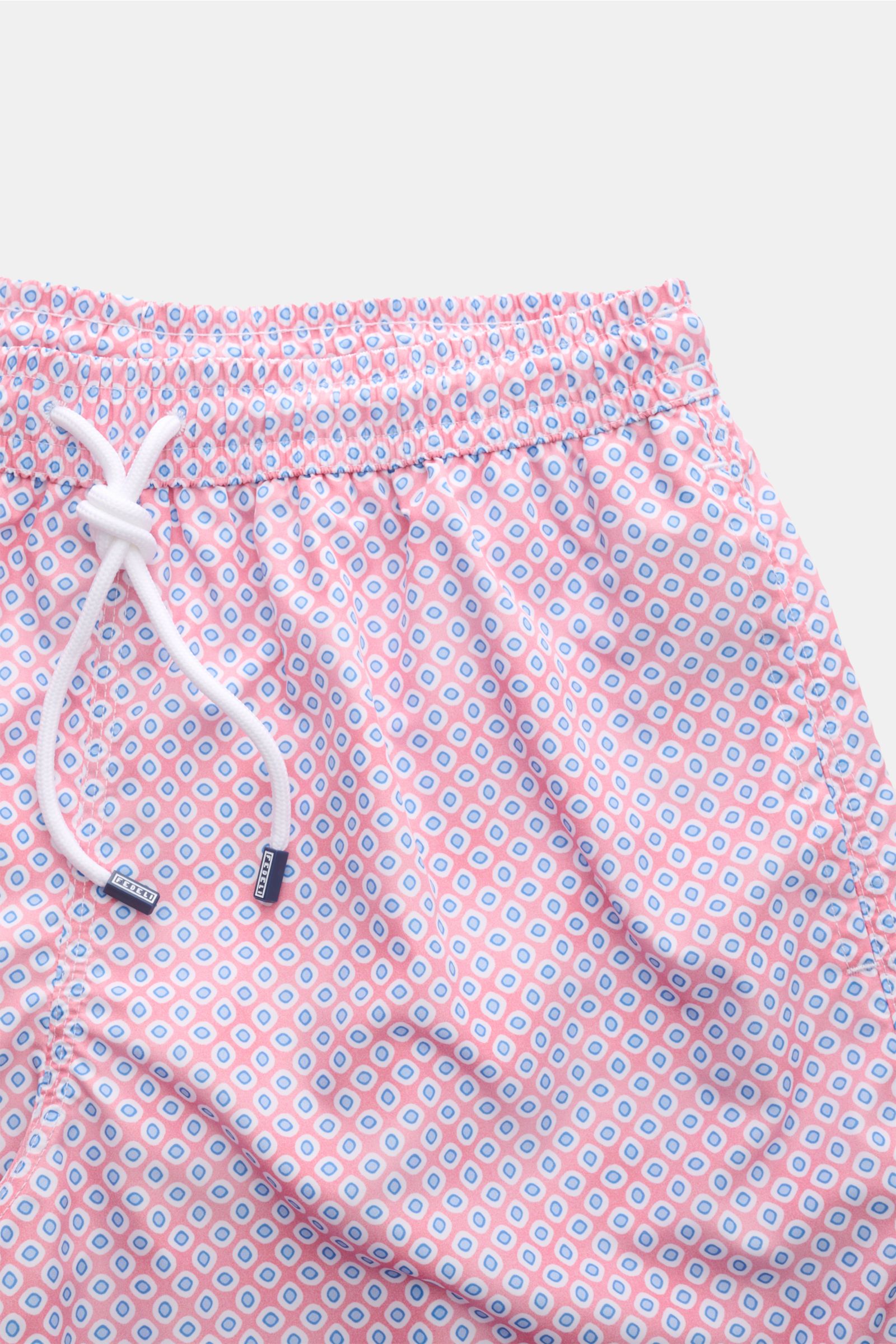 Fedeli Badeshorts 'Madeira Airstop' koralle/blau gemustert, Detailaufnahme von Bund und Taschen, recycelte Microfaser, schnelltrocknend.