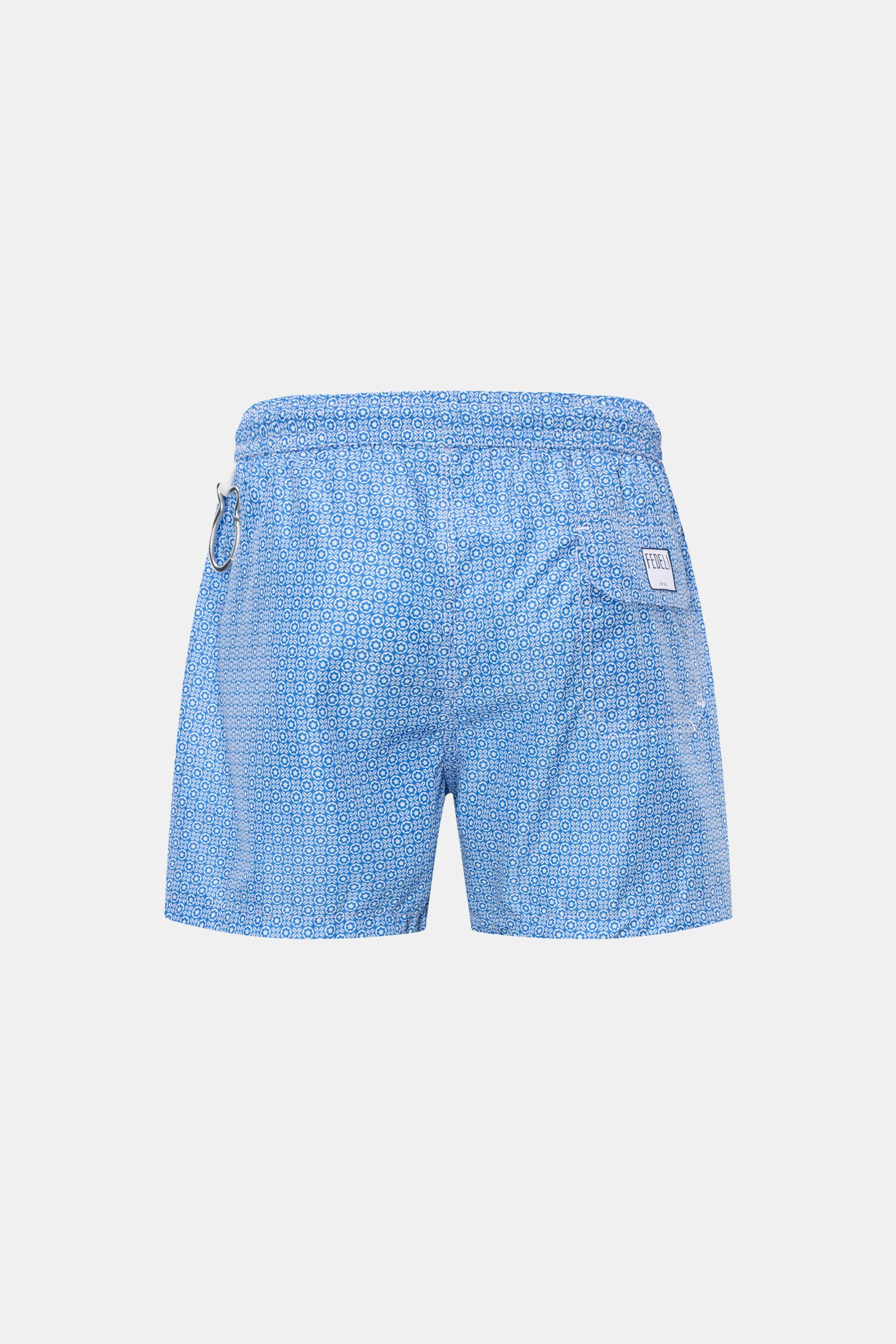 Fedeli Badeshorts 'Madeira Airstop' blau/weiß gemustert, Rückansicht, Regular Fit, elastischer Bund, florales Muster, recycelte Microfaser, schnelltrocknend.