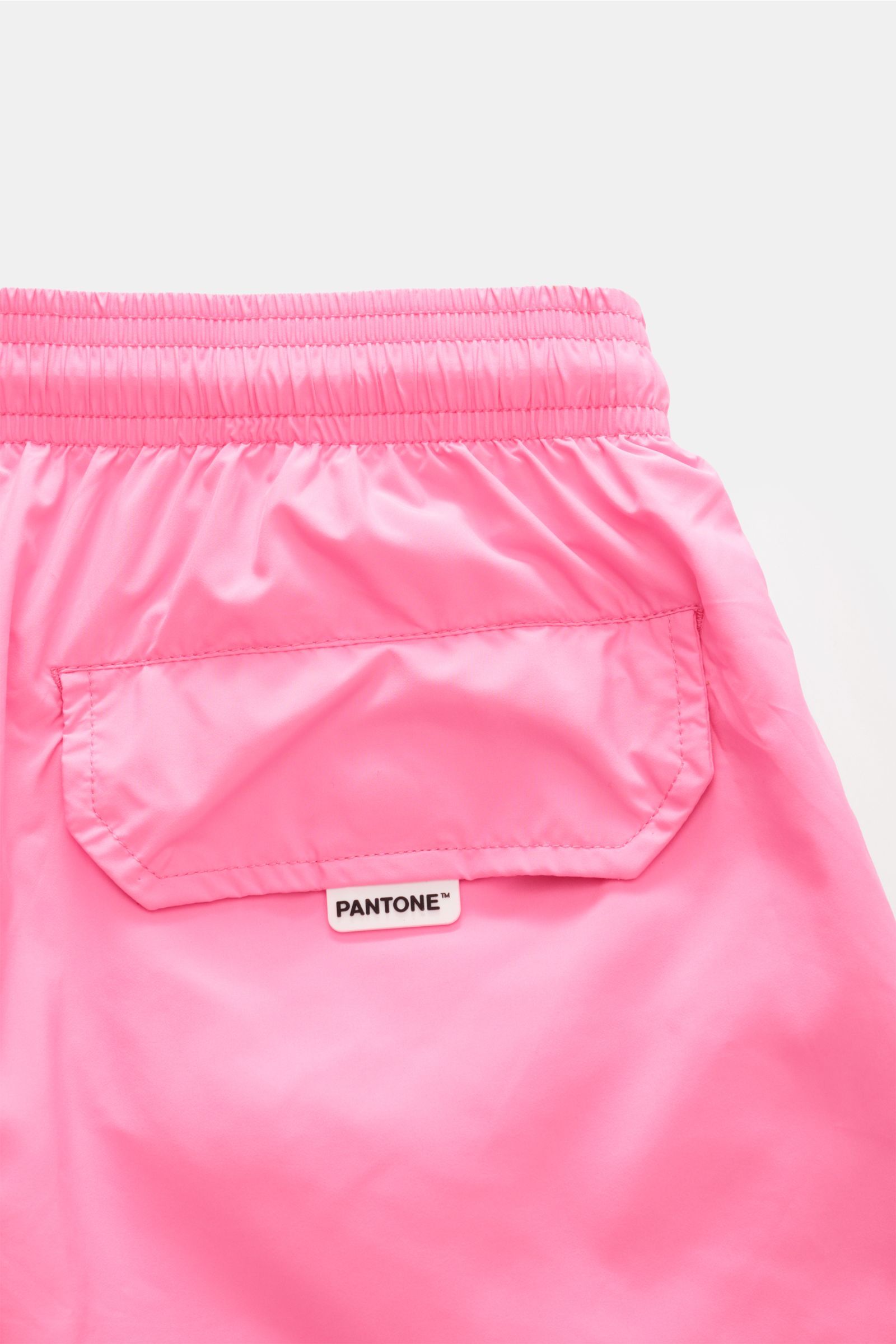 MC2 Saint Barth Badeshorts 'Lightning Pantone' pink, Rückansicht mit elastischem Bund, Tasche, Magnetverschluss, gummiertem Pantone-Label, recycelte Microfaser.