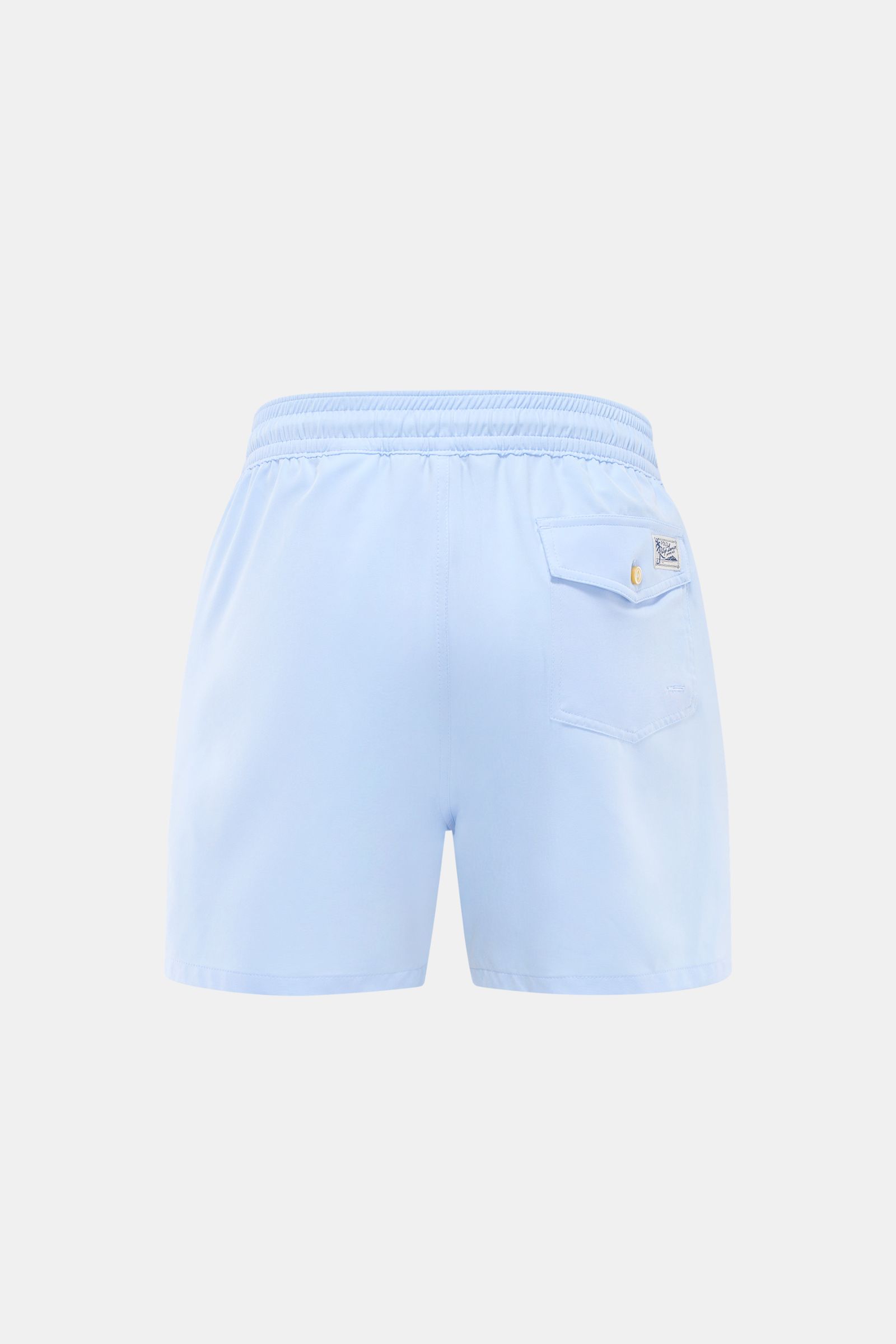 Polo Ralph Lauren Badeshorts 'Traveler' hellblau von hinten, Regular Fit, elastischer Bund, Gesäßtasche mit Patte, schnelltrocknende Microfaser.