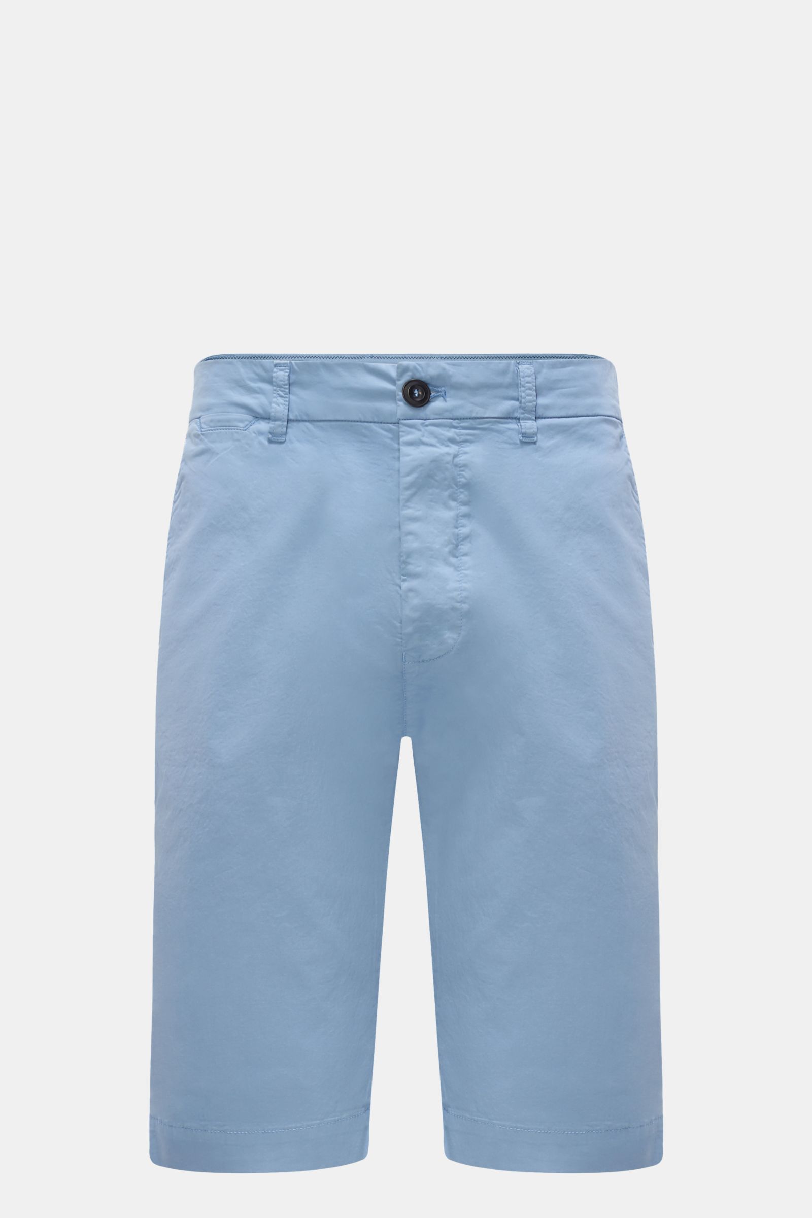 Front view of Mason's Bermudas 'London' smoky blue shorts made from slightly elasticated cotton with a soft feel, regular fit, zip and waist button, French pockets, small watch pocket, jetted back pockets with snap button, and a small MASON'S woven label.