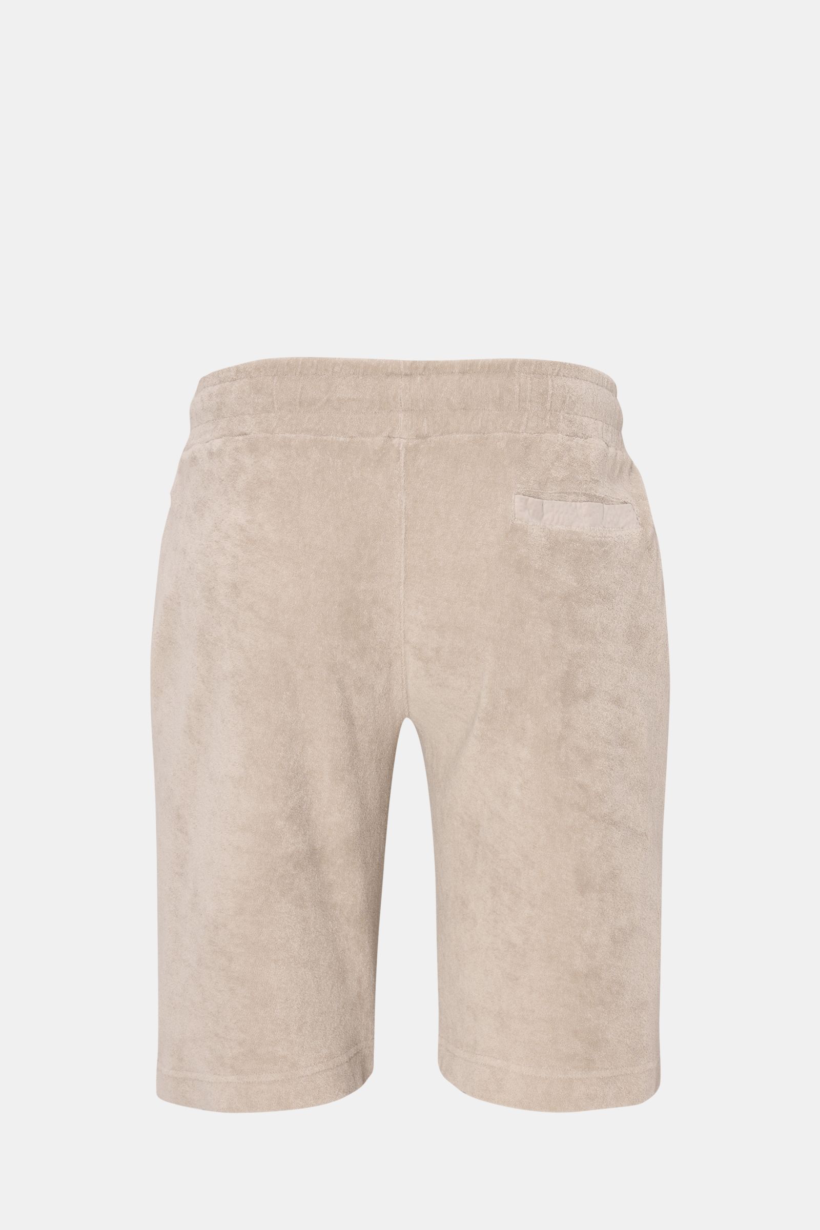 04651/ A trip in a bag Frottee-Shorts 'Terry' sand, Rückansicht, weicher Baumwoll-Frottee, elastischer Bund, französische Taschen, Regular Fit.