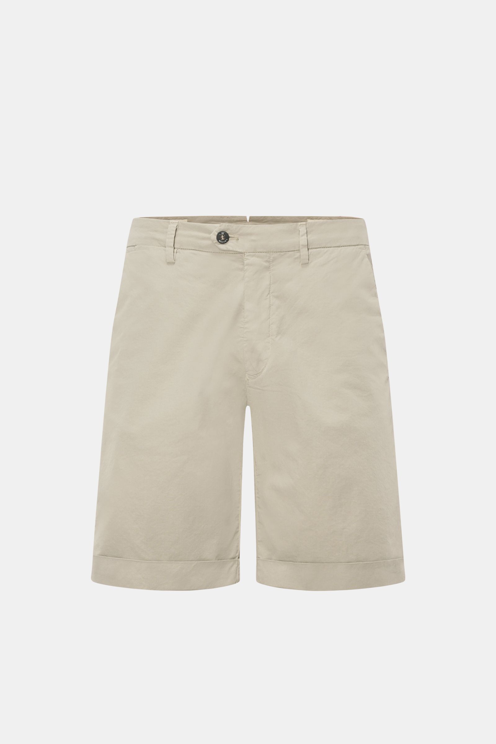 Mason's Shorts 'Torino' beige, frontal fotografiert, aus elastischer Baumwolle mit Reißverschluss, Bundknopf, Taschen und fixiertem Saumaufschlag.