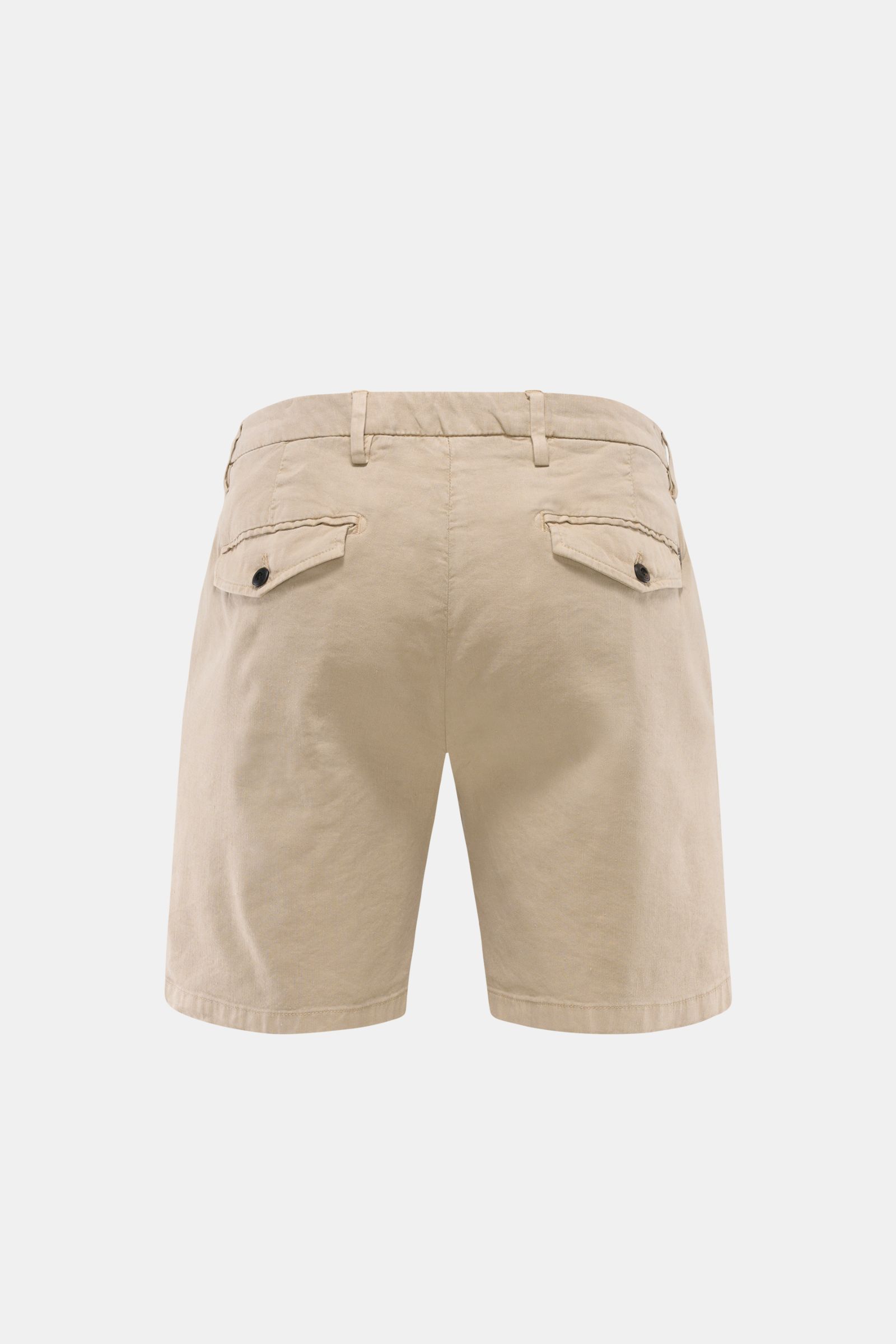 Rear view of Dondup Shorts 'Manheim' beige with back flap pockets, belt loops, and soft linen-lyocell blend fabric, regular fit.

Enjoy carefree days in the warm weather – the 'Manheim' shorts by DONDUP are the perfect choice for summer outfits. Made f