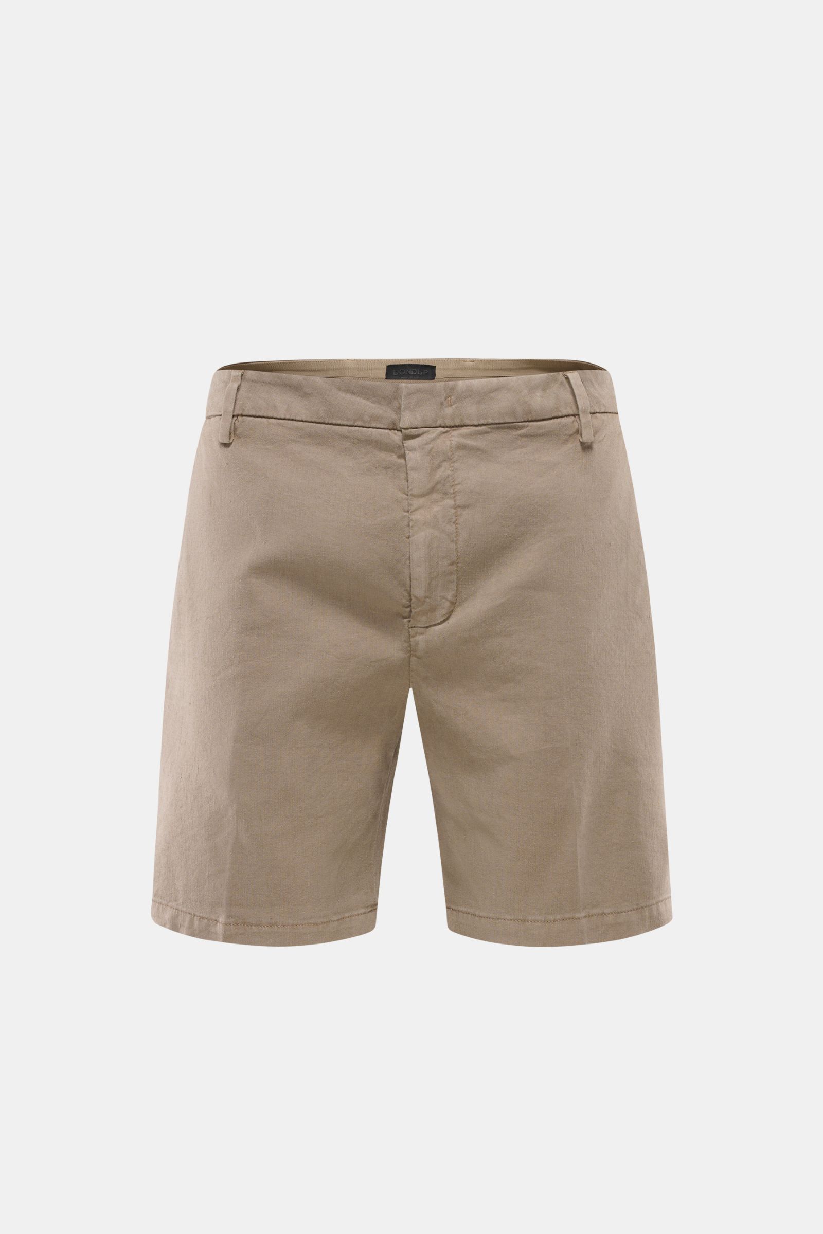 Dondup Shorts 'Manheim' taupe, frontale Nahaufnahme, elastisch, aus Leinen-Lyocell-Mix, Regular Fit, Reißverschluss, französische Taschen, weicher Griff.