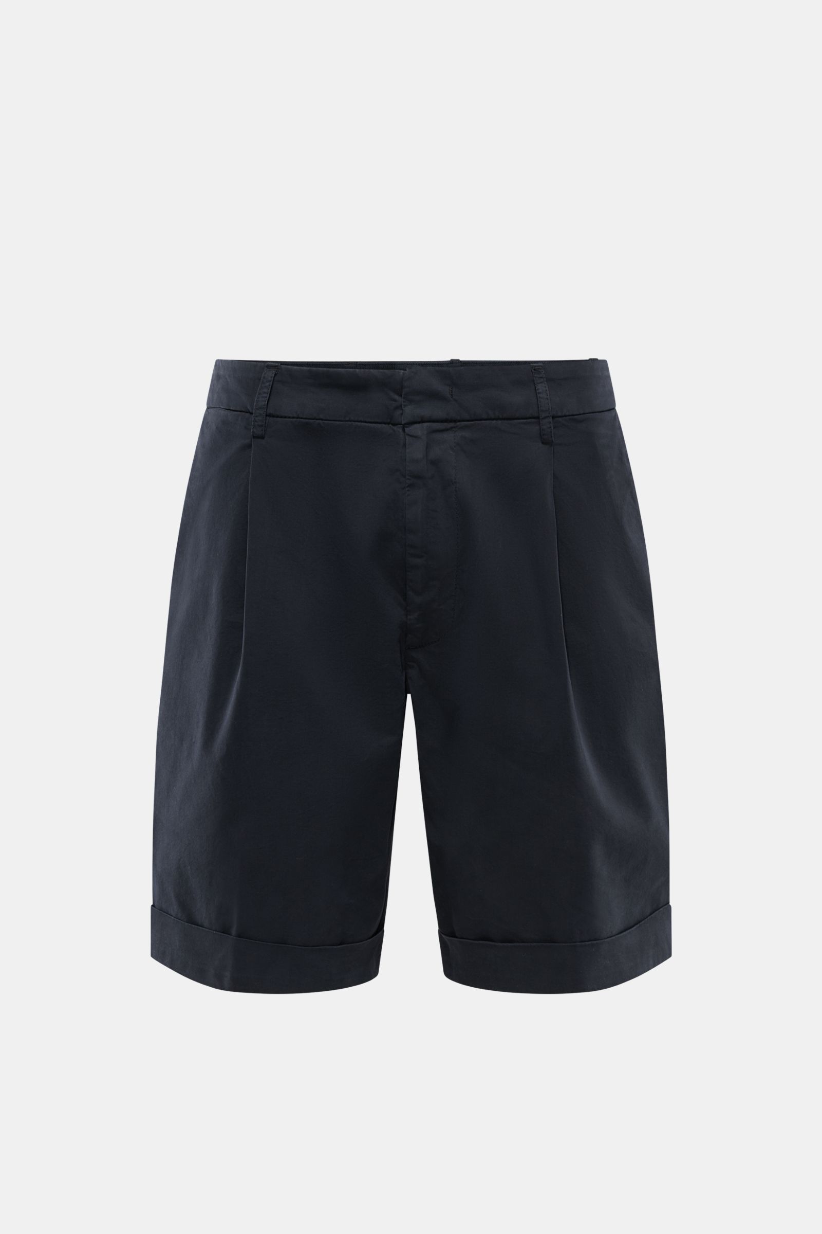 Dondup Shorts 'Ethan' navy aus leicht elastischer Baumwolle mit weichem Griff, Regular Fit, Bundfalte, Saumaufschlag, Reißverschluss, Taschen, Metall-Initial, frontale Ansicht.