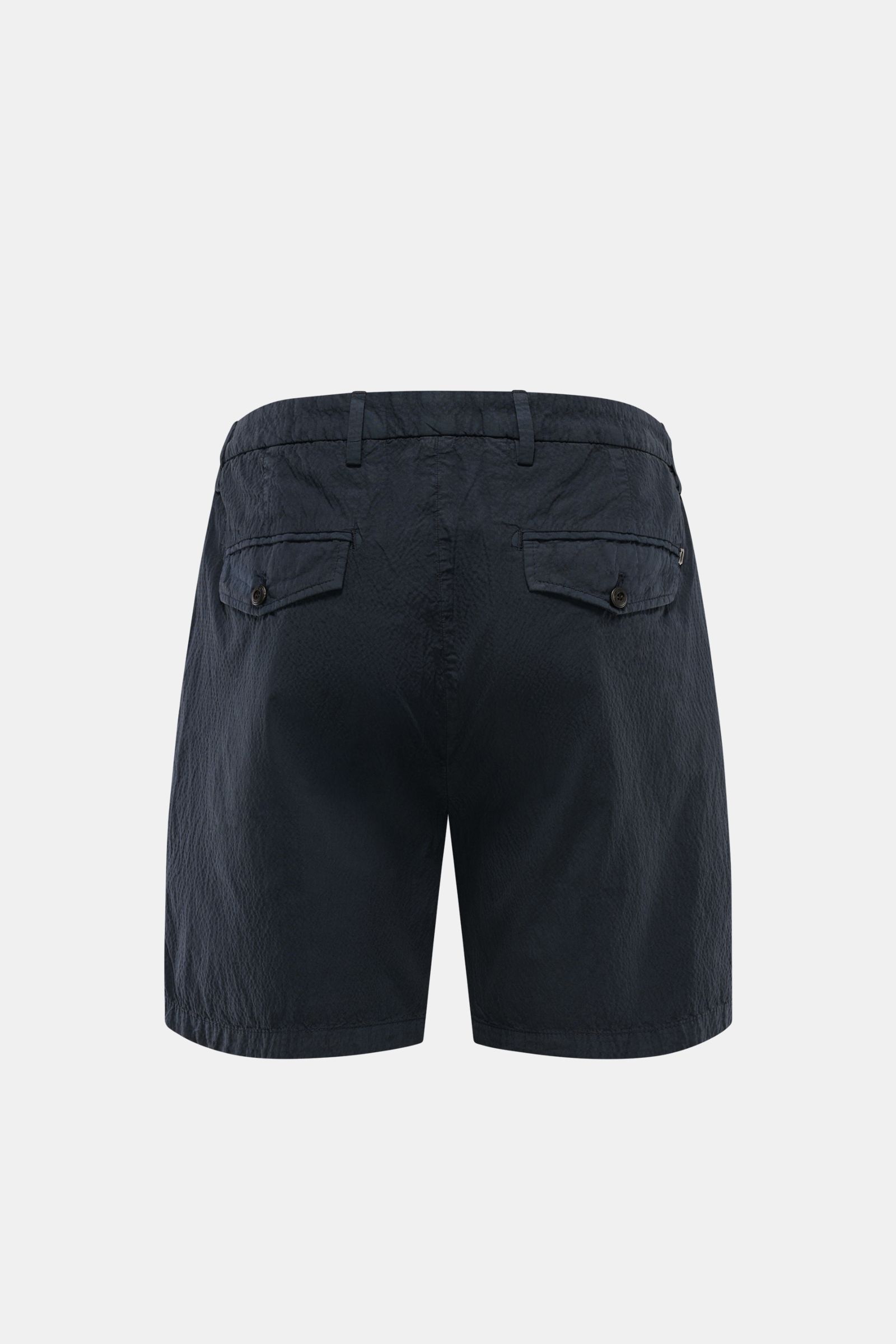 Dondup Seersucker-Shorts 'Manheim' navy, Rückansicht, leicht elastisch, Baumwolle, Regular Fit, französische Taschen, Gesäßtaschen mit Patte und Knopf, Metall-Initial.