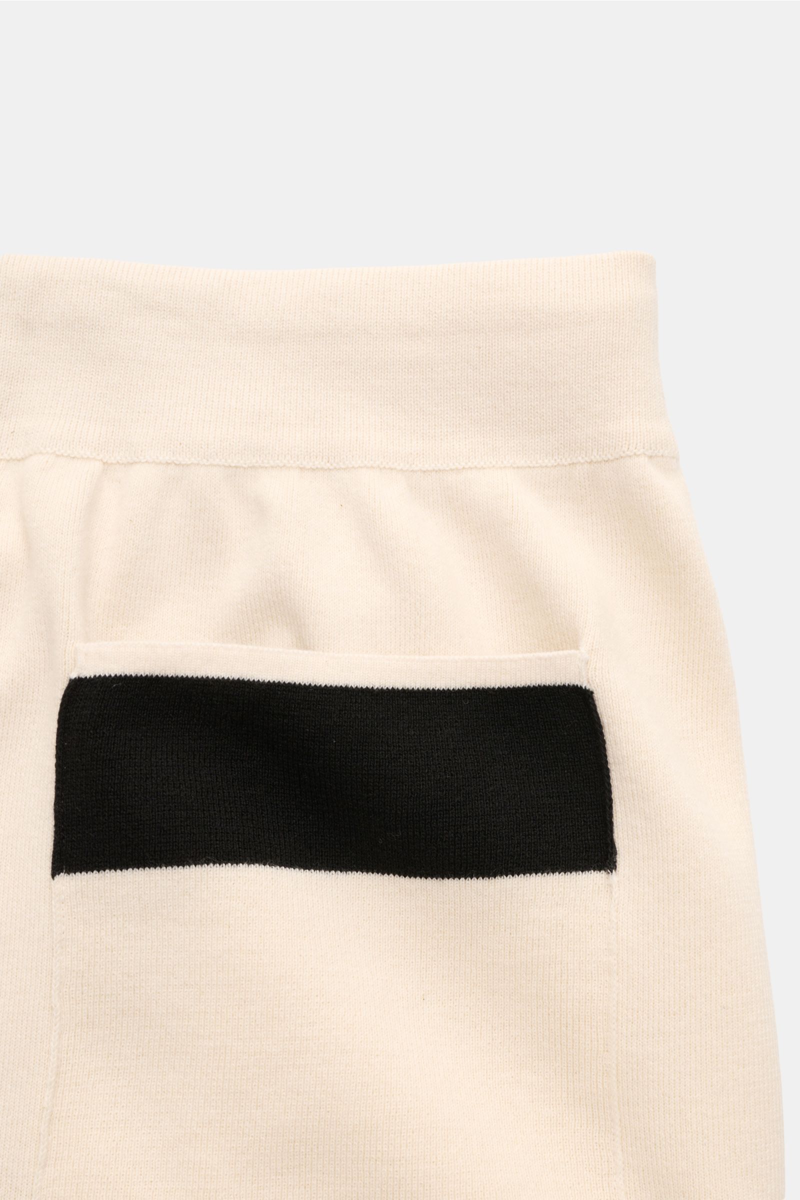 04651/ A trip in a bag Shorts 'Color Block' creme/schwarz