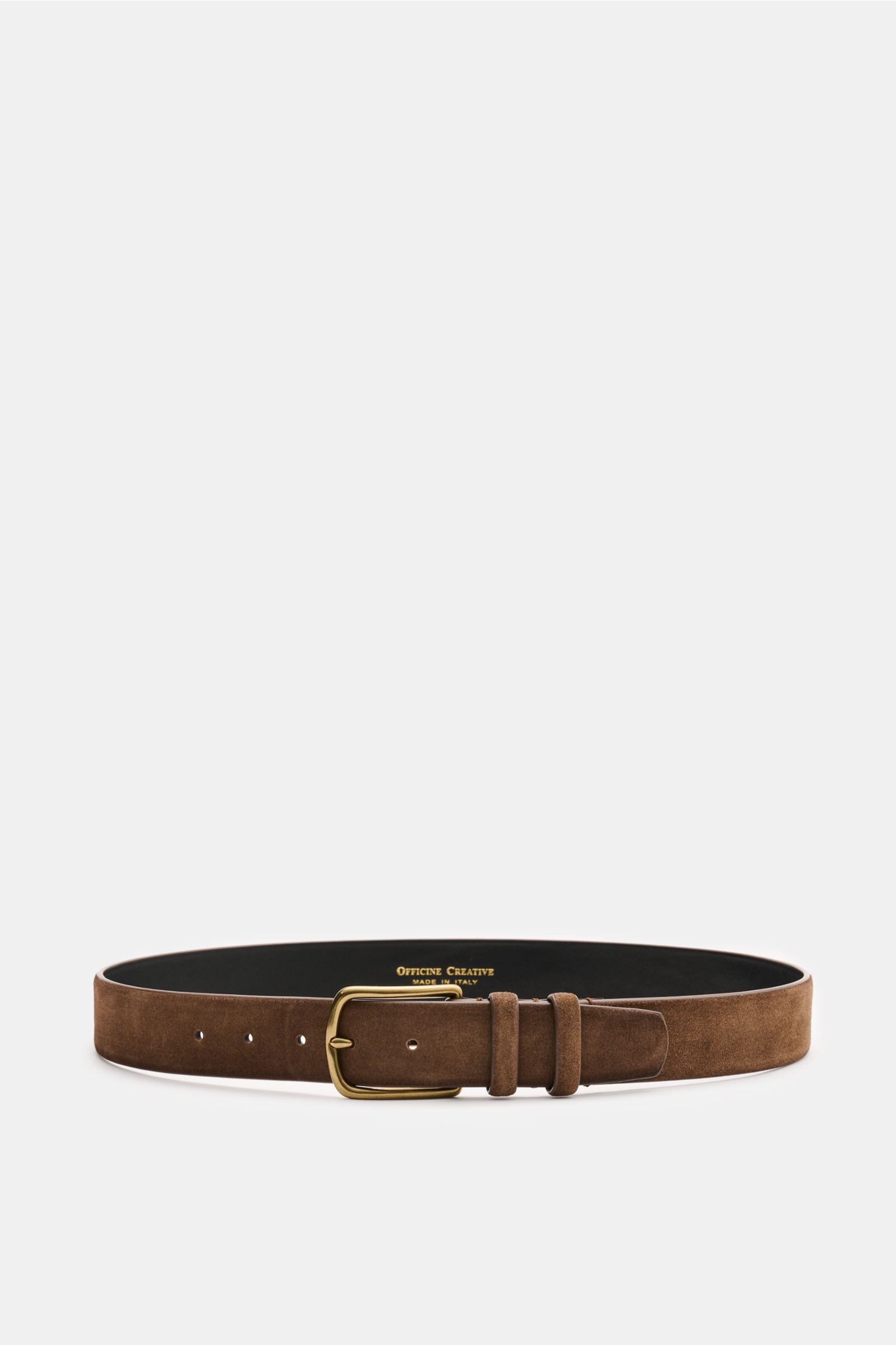 Officine Creative Gürtel braun, stylish brown suede belt with brass pin buckle and two loops, photographed from front on white background.  
Stilvoller Klassiker: Mit seinem zeitlosen Design wird der Veloursledergürtel von OFFICINE CREATIVE zum elegant