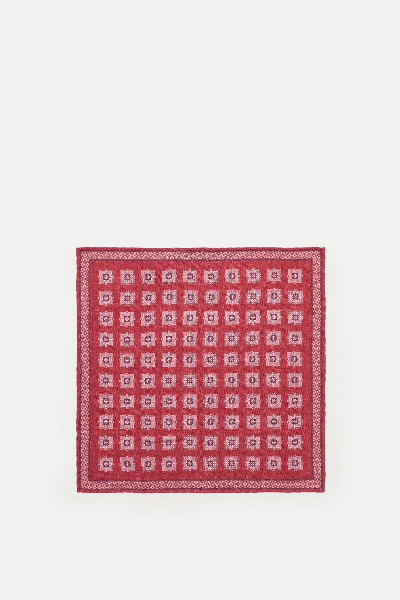 Pocket square magenta patterned