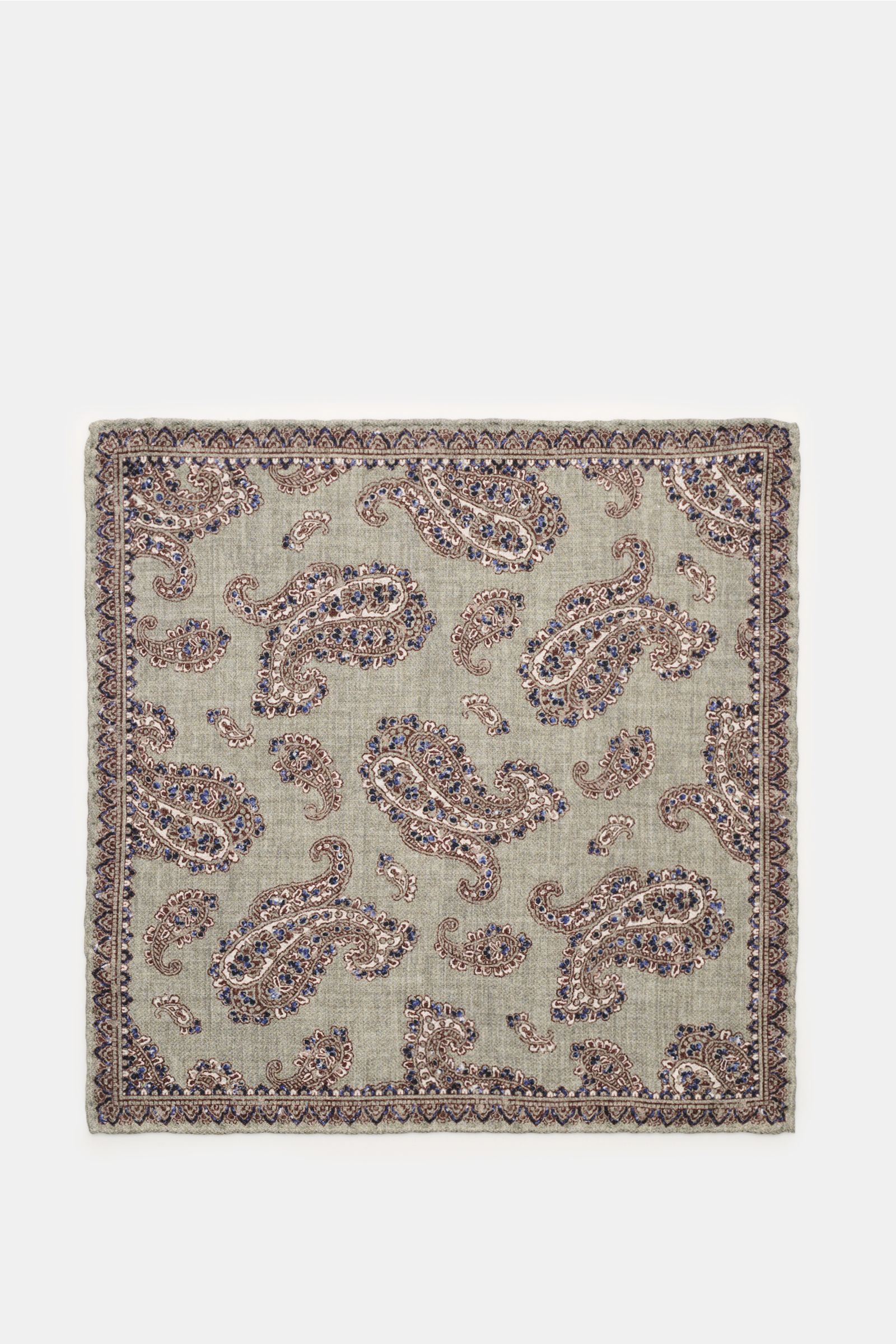 Rosi Collection Seiden-Einstecktuch 'Easy' graugrün/dunkelbraun/dunkelblau gemustert, reine Seide, Paisley-Muster, rollierte Kanten, Maße 31x31 cm, fotografiert von oben.