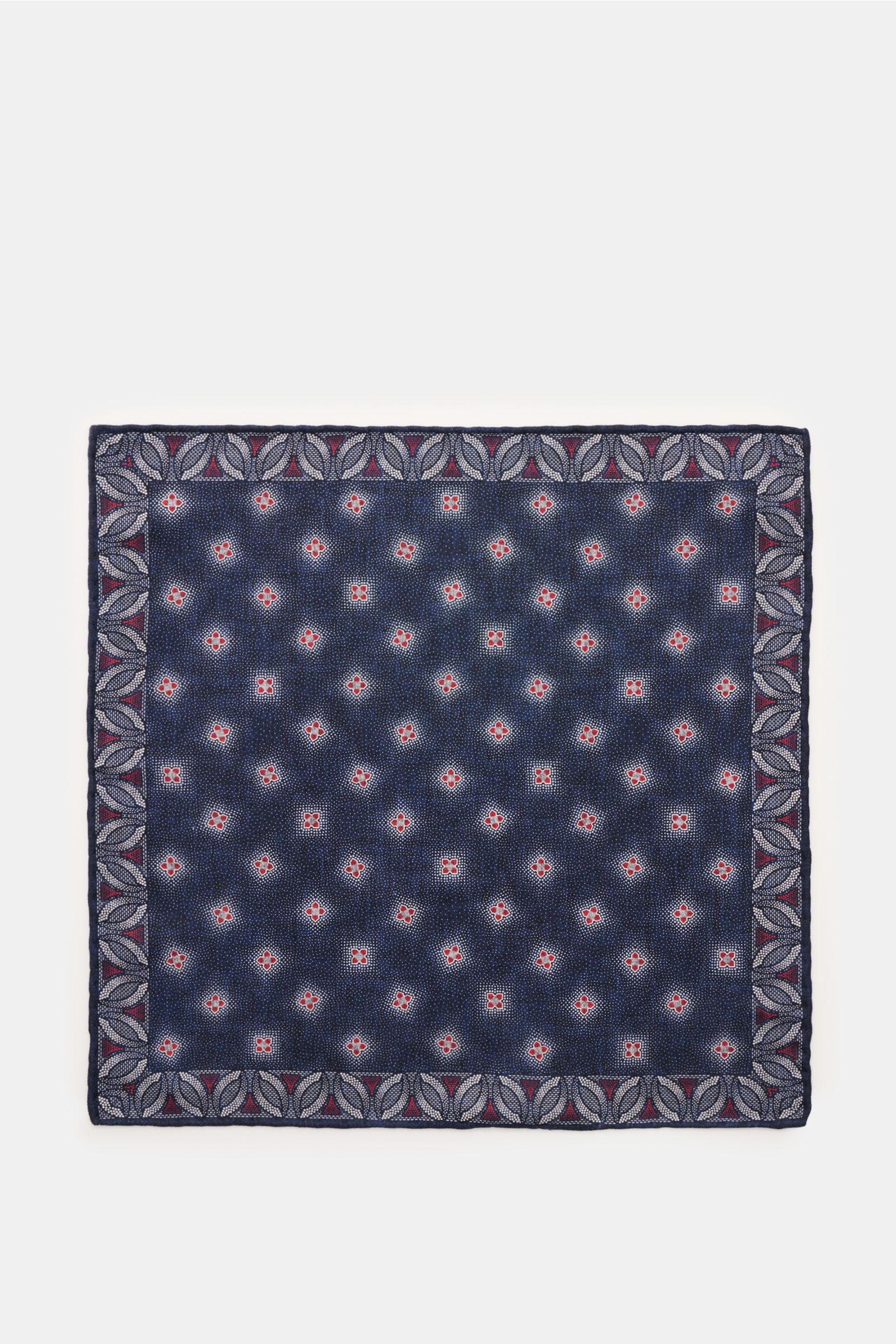 Brunello Cucinelli Seiden-Einstecktuch navy/grau/rot gemustert, floral patterned pure silk pocket square with handrolled edges, smooth feel, Made in Italy, approx. 35x35 cm, photographed flat from above.