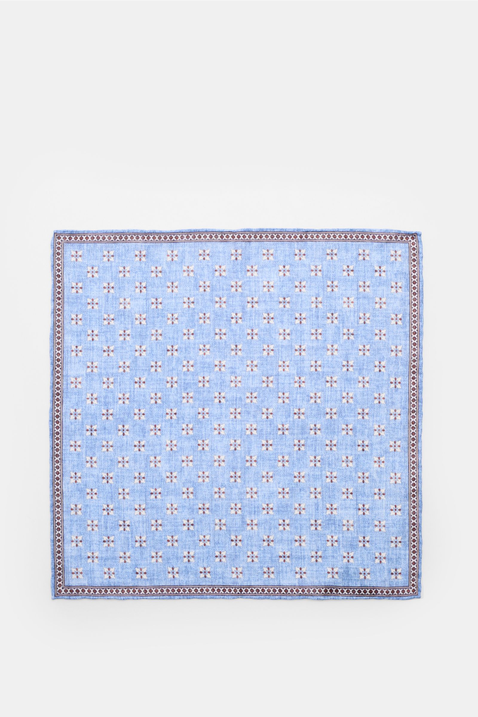 Rosi Collection Linen-pocket square 'Fox' blue/red-brown/off-white patterned, photographed flat from above, pure linen, soft feel, floral print with edging, rolled edges, made in Italy, dimensions 31 cm x 31 cm.