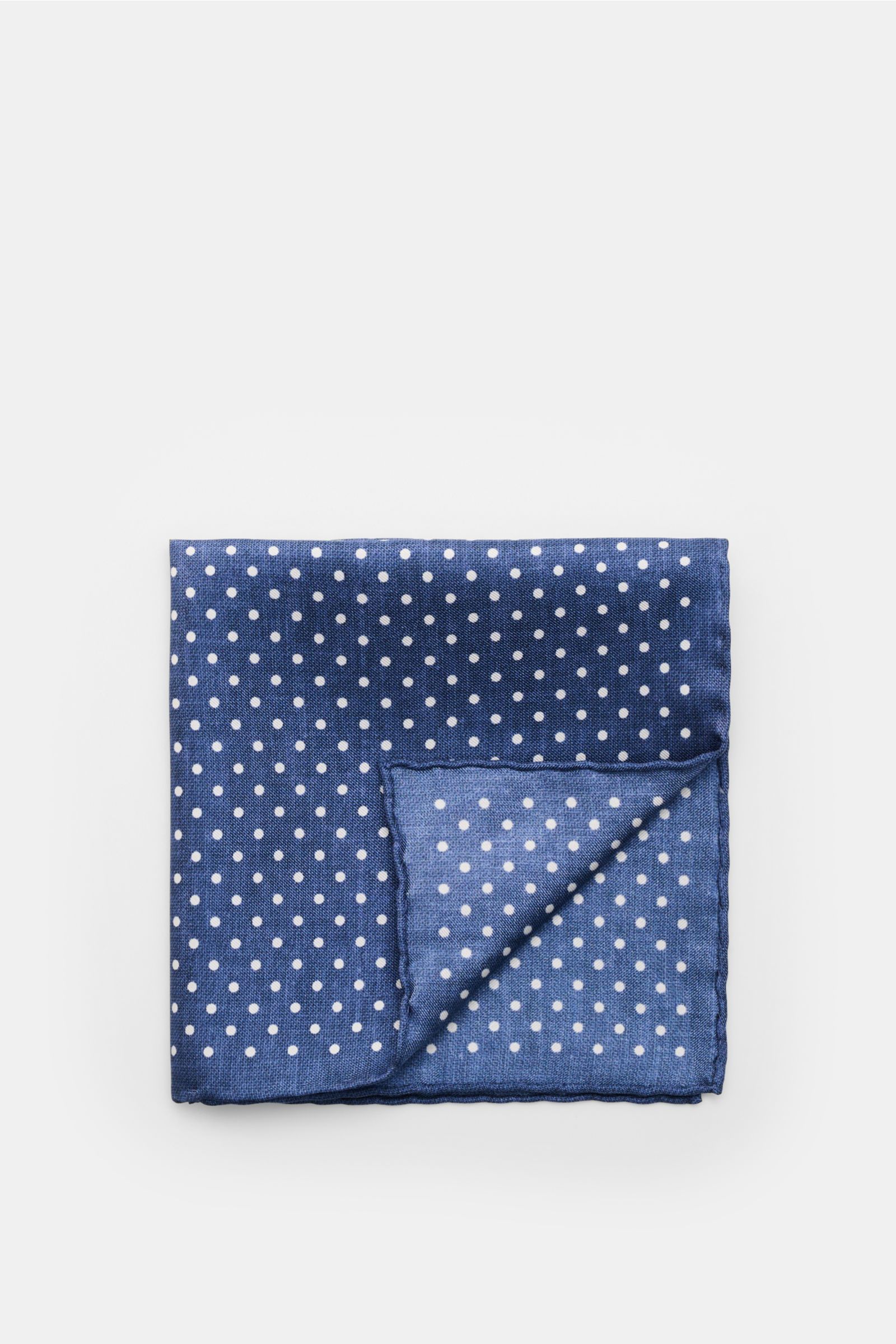 Rosi Collection Seiden-Einstecktuch 'Silk' dunkelblau/weiß gepunktet, reine Seide, softer Griff, rollierte Kanten, Made in Italy, ca. 31x31 cm, Draufsicht.