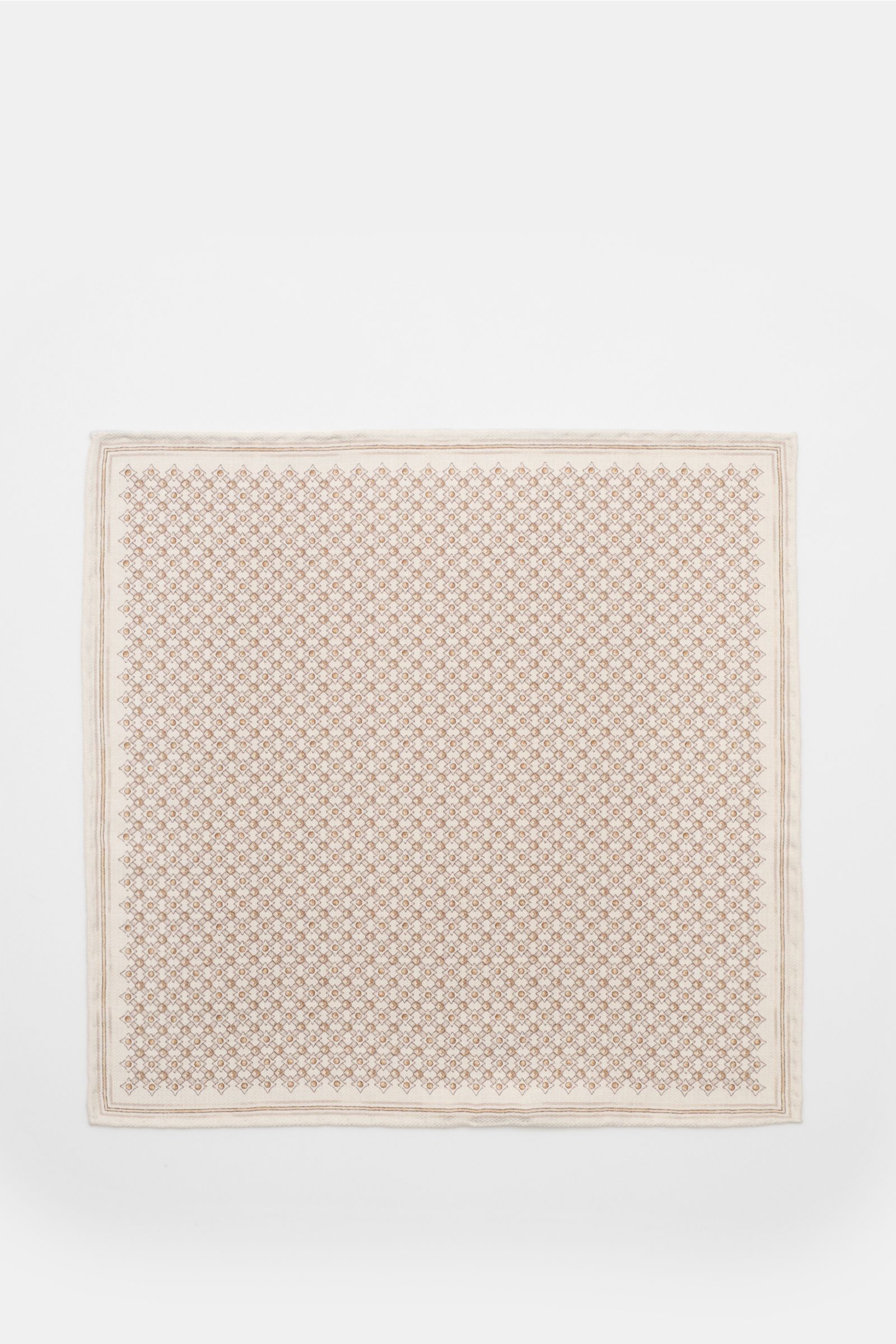 Brunello Cucinelli Seiden-Einstecktuch sand/hellbraun/beige gemustert, quadratisch, feiner grafischer Print, reine Seide, rollierte Kanten, oben fotografiert.