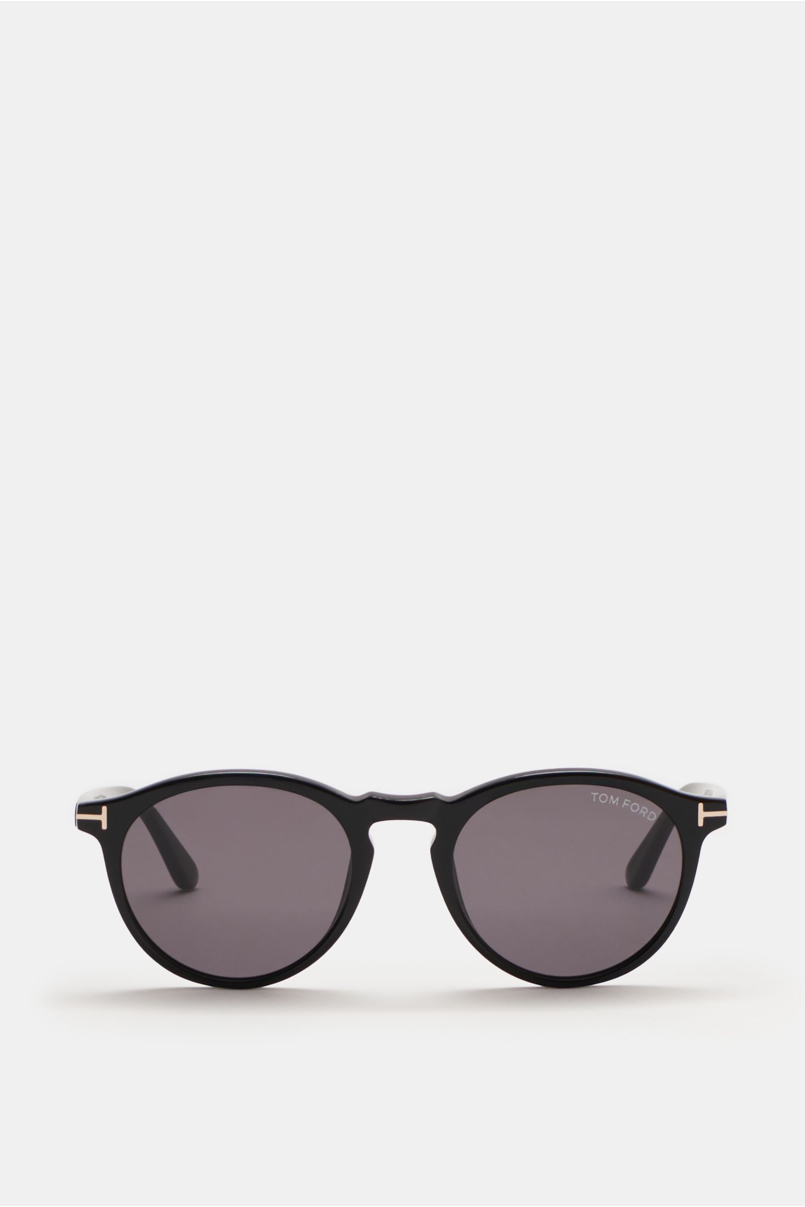 Tom Ford Sonnenbrille 'Aurelie' schwarz, frontale Aufnahme, Acetat-Rahmen, klassische Notched-Bridge-Form, getönte Kunststoffgläser, UV-Schutz, mit Samt-Hartschalenetui.