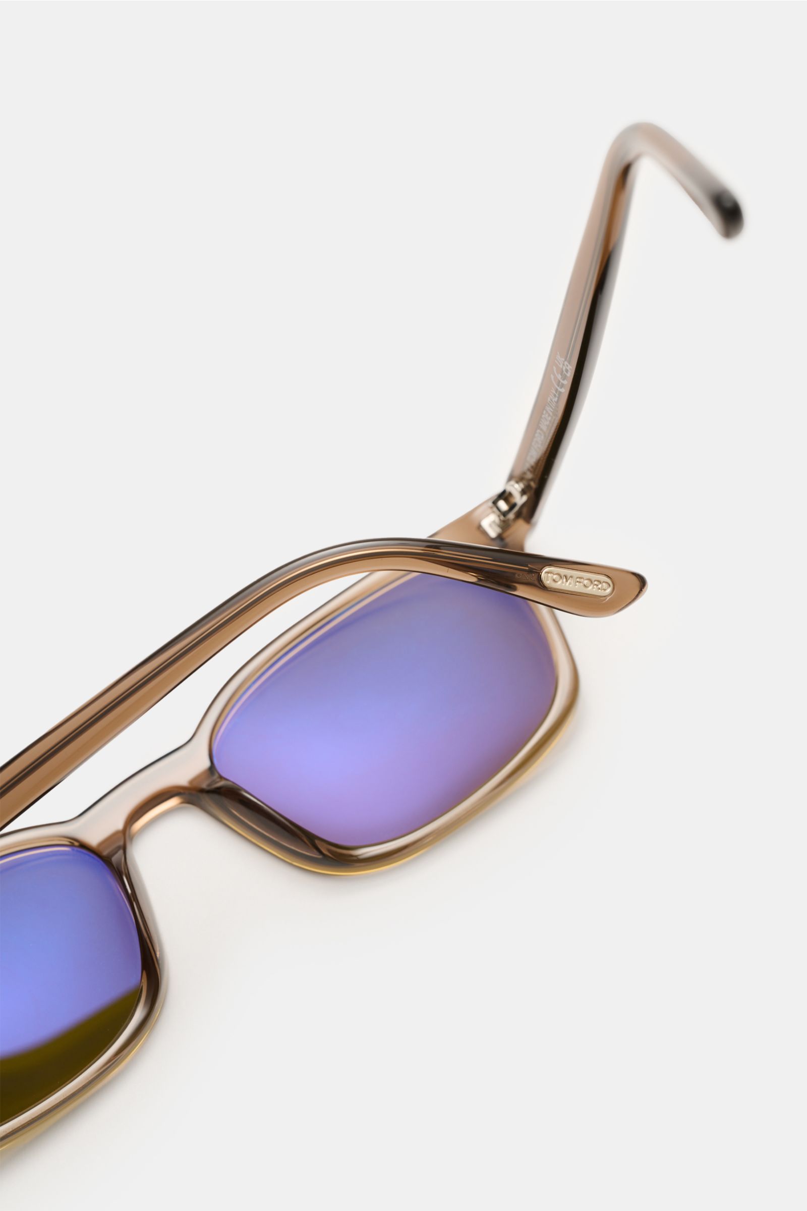 Tom Ford Sonnenbrille 'Miles' graubraun, schmale eckige Form, Acetat-Rahmen, blaue getönte Gläser, Seitenansicht, UV-Schutz Filter 3