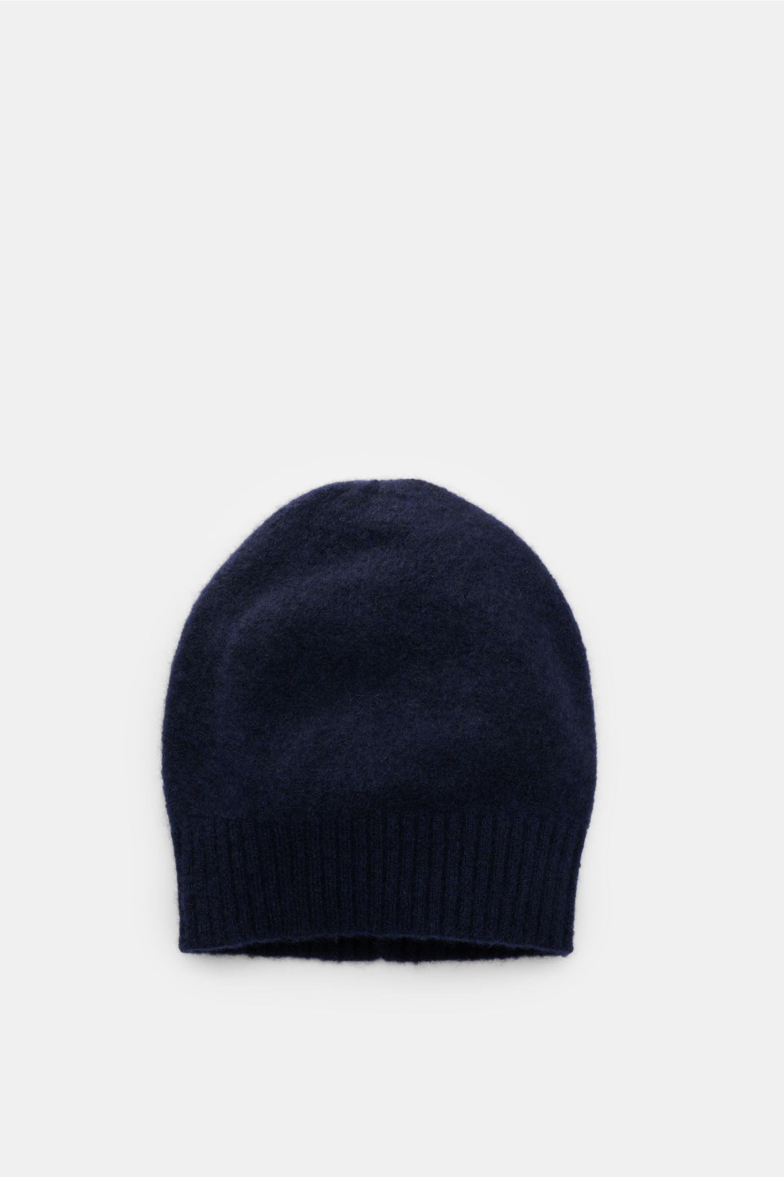 Piacenza 1733 Mütze navy, von oben fotografiert, aus Cashmere, Seide, Microfaser mit feinem Strickbild und breitem Rippstrick-Rand, weich.