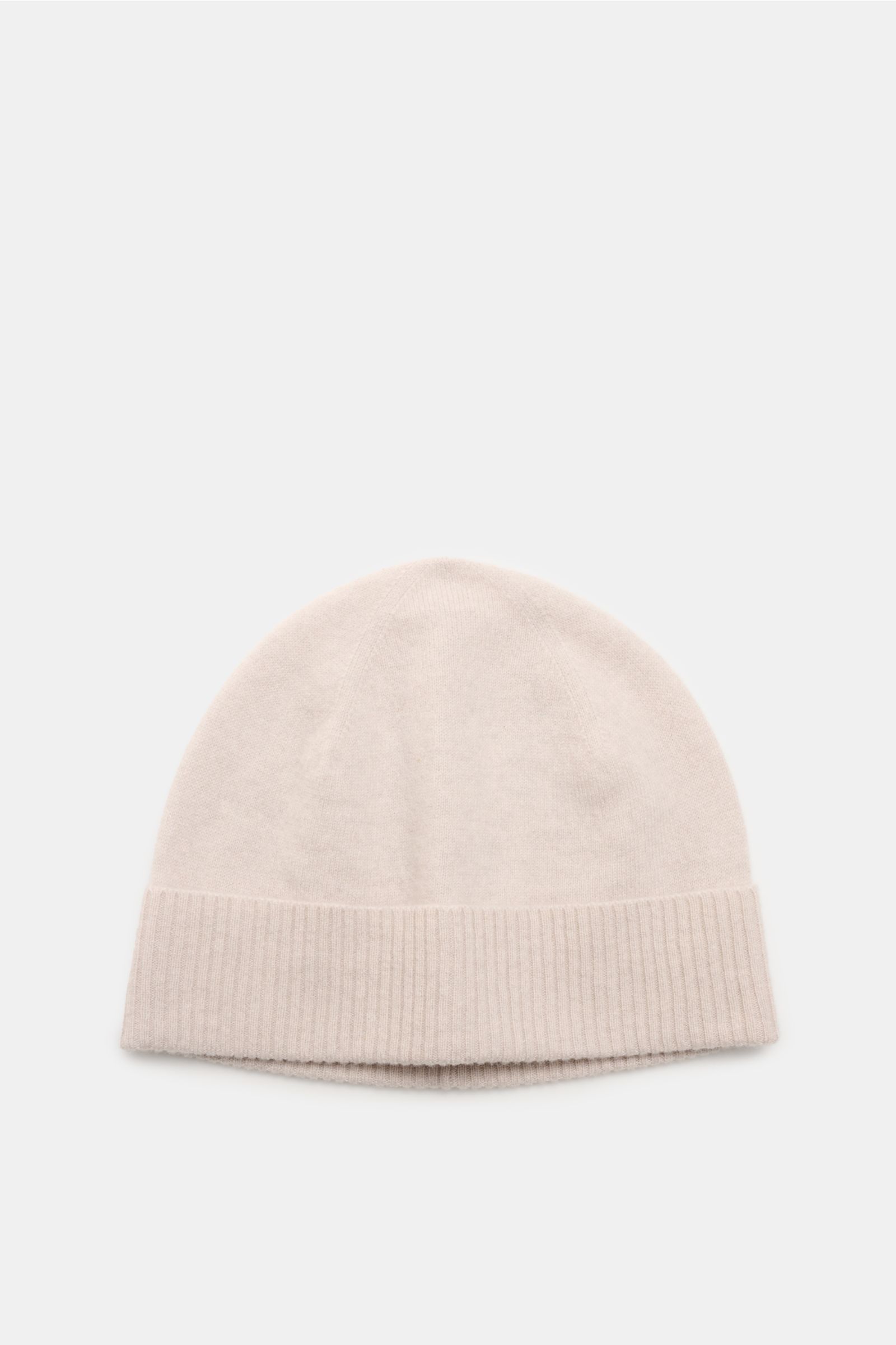 Beige 04651/ A trip in a bag Cashmere Mütze aus feinem Strick mit Umschlag in Rippstrick, reine Cashmere, frontal fotografiert, weich und luxuriös.