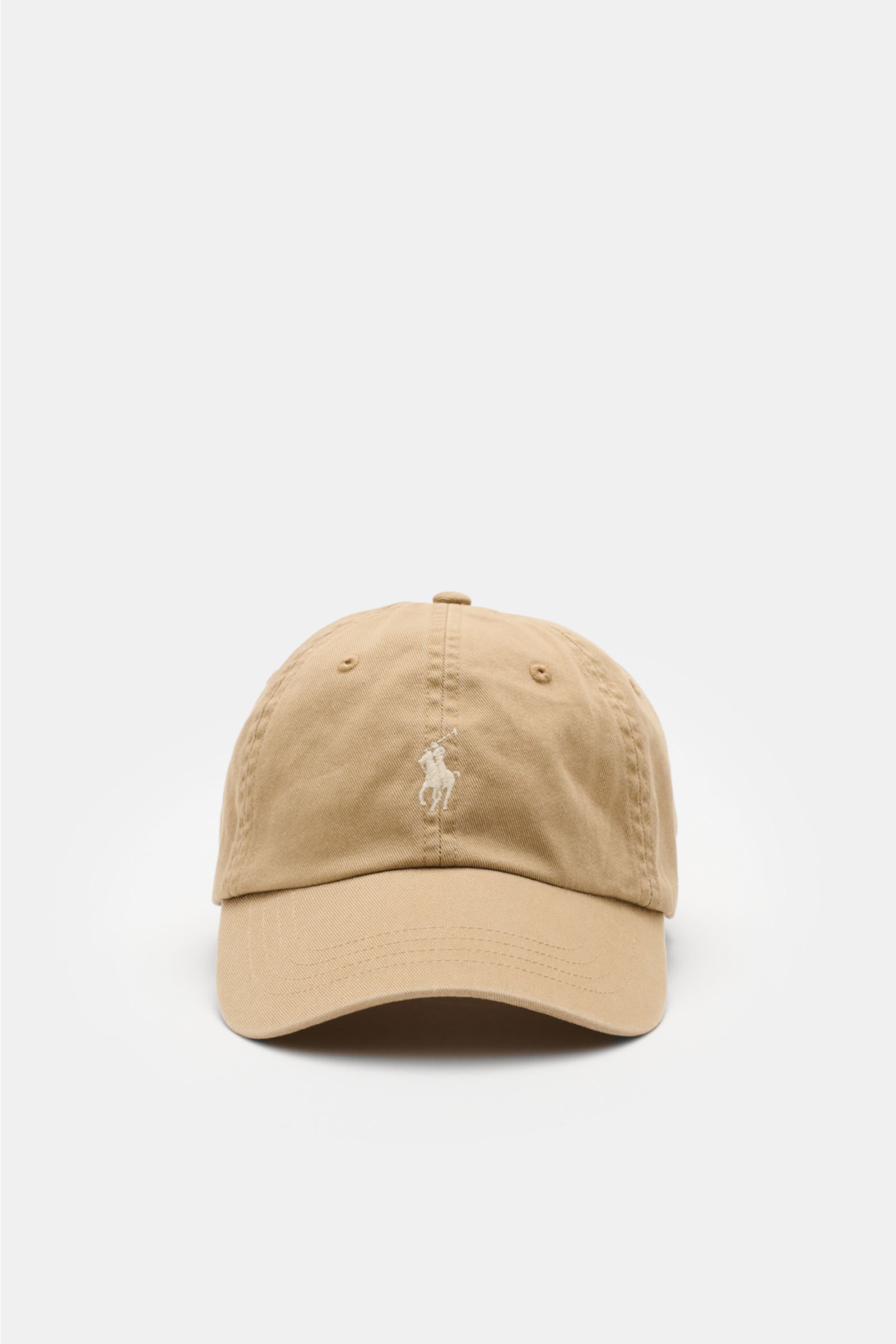 Front view of a beige Polo Ralph Lauren Baseball-Cap made of pure cotton with classic six-panel design, logo stitching on the front, and adjustable closure. Lässige Looks: Die Baseball-Cap von POLO RALPH LAUREN überzeugt als vielseitiges Accessoire für sp
