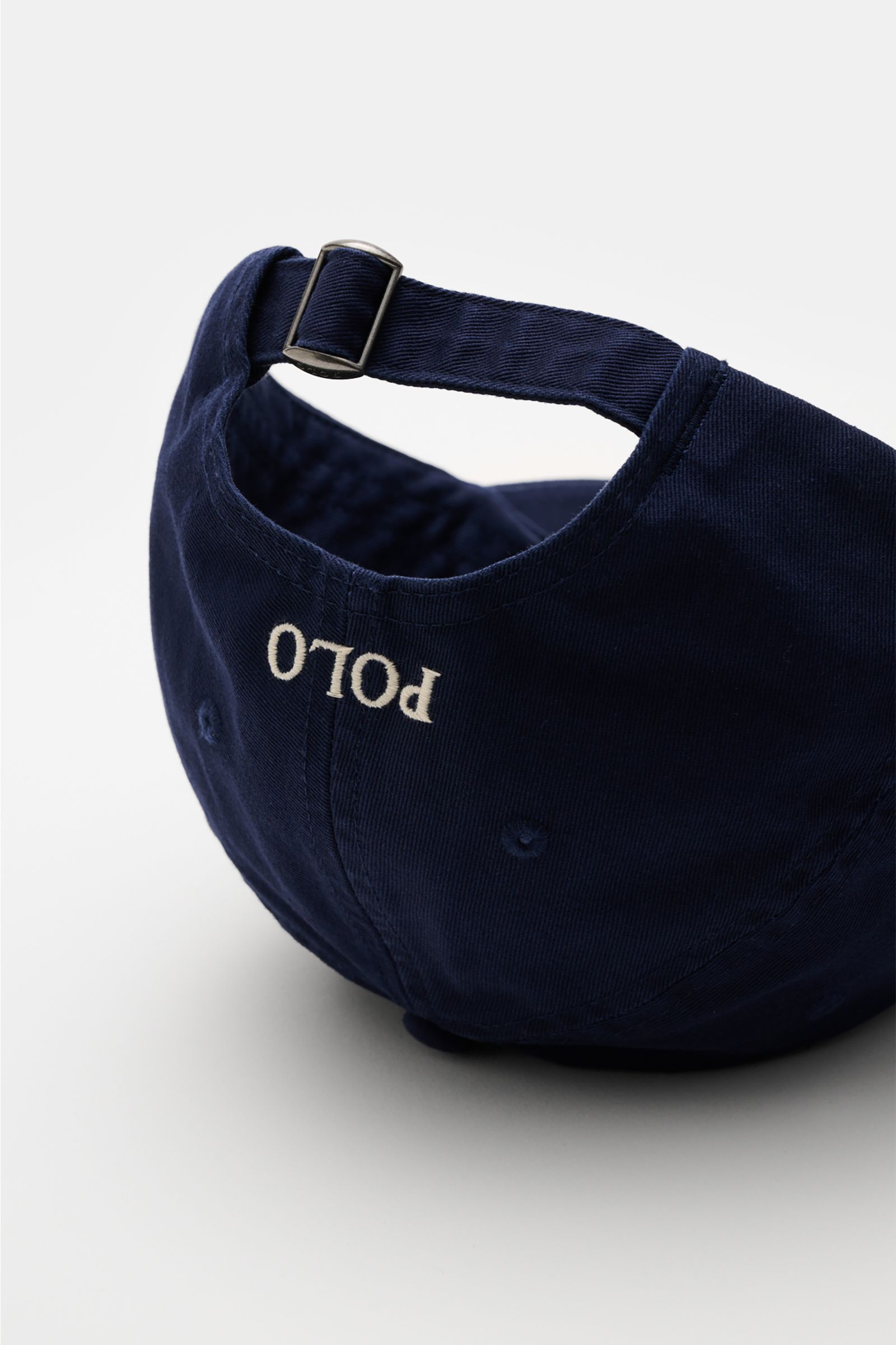 Polo Ralph Lauren Baseball-Cap navy shown from the back, featuring adjustable strap, pure cotton, six-panel design, and logo stitching. Lässige Looks: Die Baseball-Cap von POLO RALPH LAUREN überzeugt als vielseitiges Accessoire für sportlich-legere Out