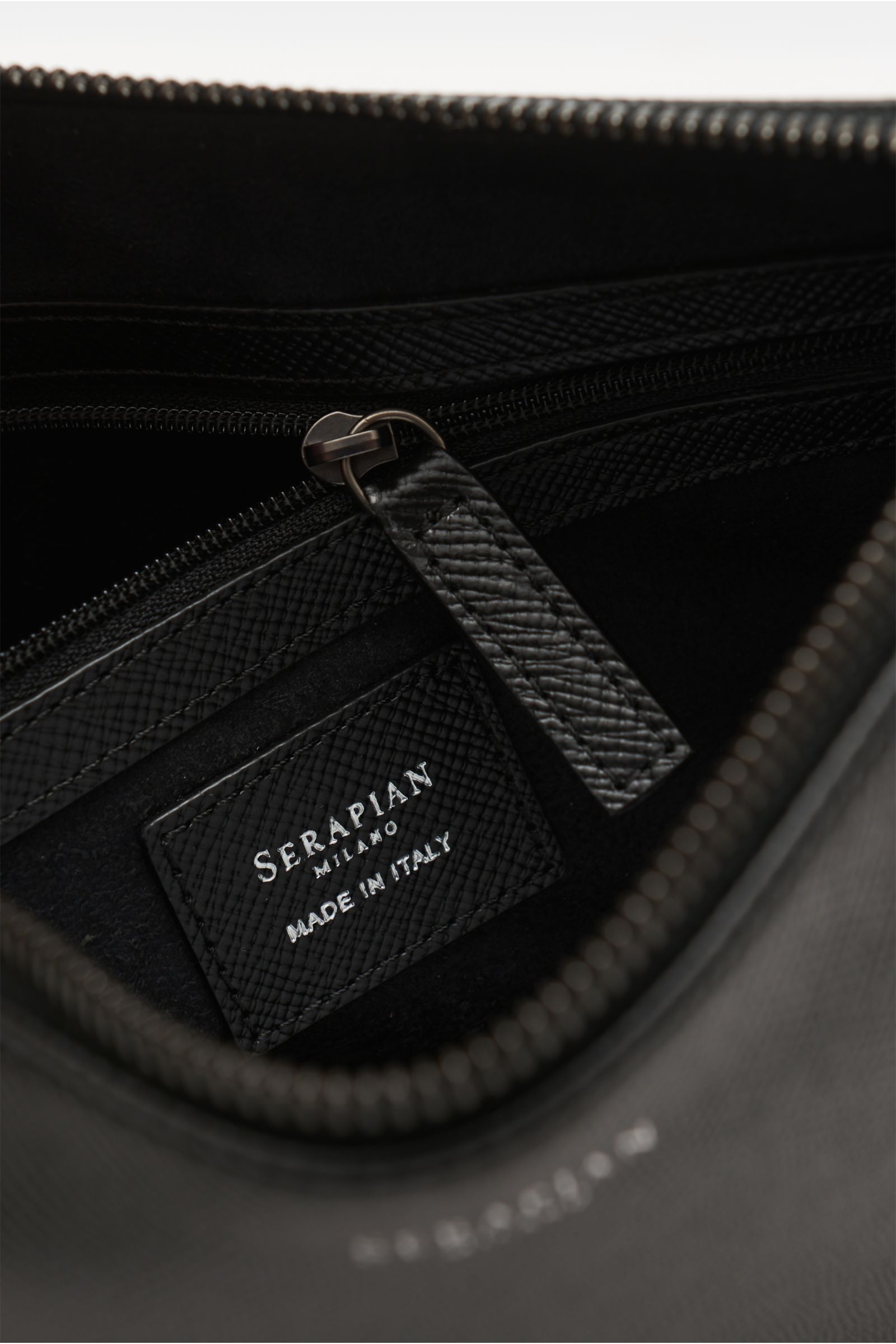 Serapian Toiletries bag black