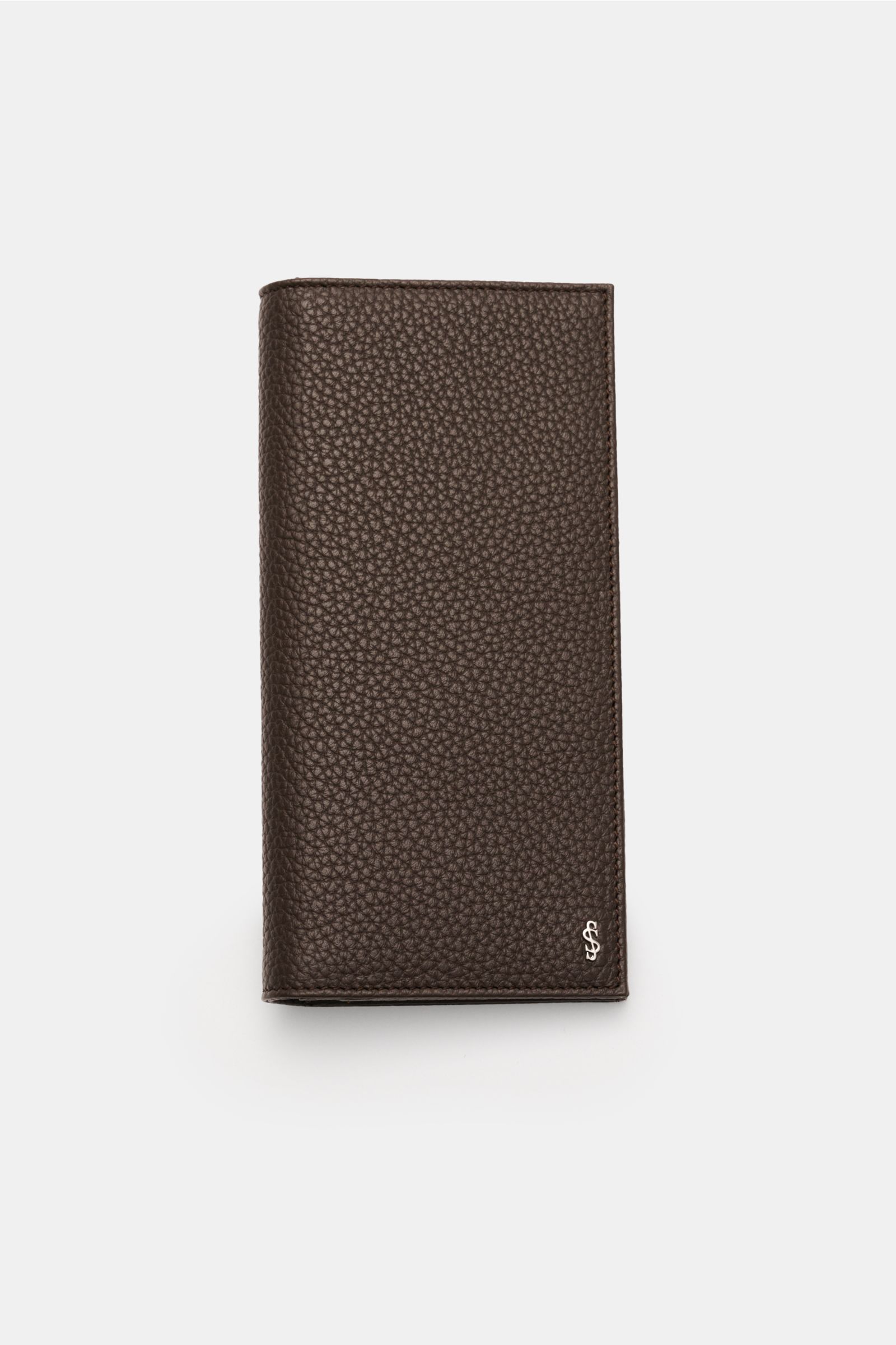 Front view of Serapian Portemonnaie dunkelbraun, a dark brown continental wallet in pebbled cashmere calf leather with silver logo.

Description: Perfekt organisiert: Die Kontinental-Geldbörse von SERAPIAN aus edlem Cashmere-Kalbleder bietet ausreichen