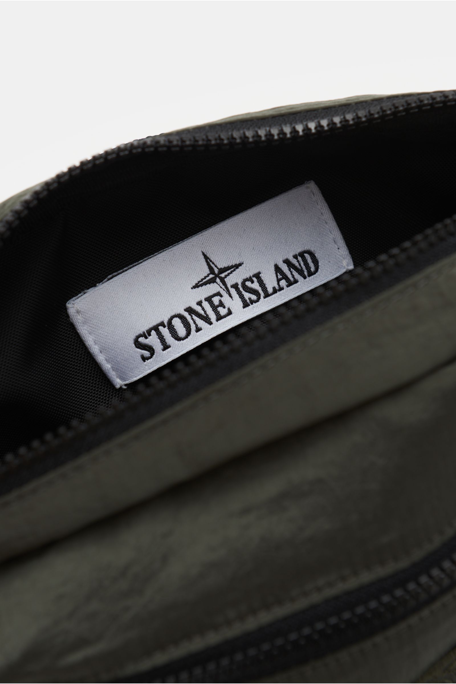STONE ISLAND Gürteltasche oliv | BRAUN Hamburg