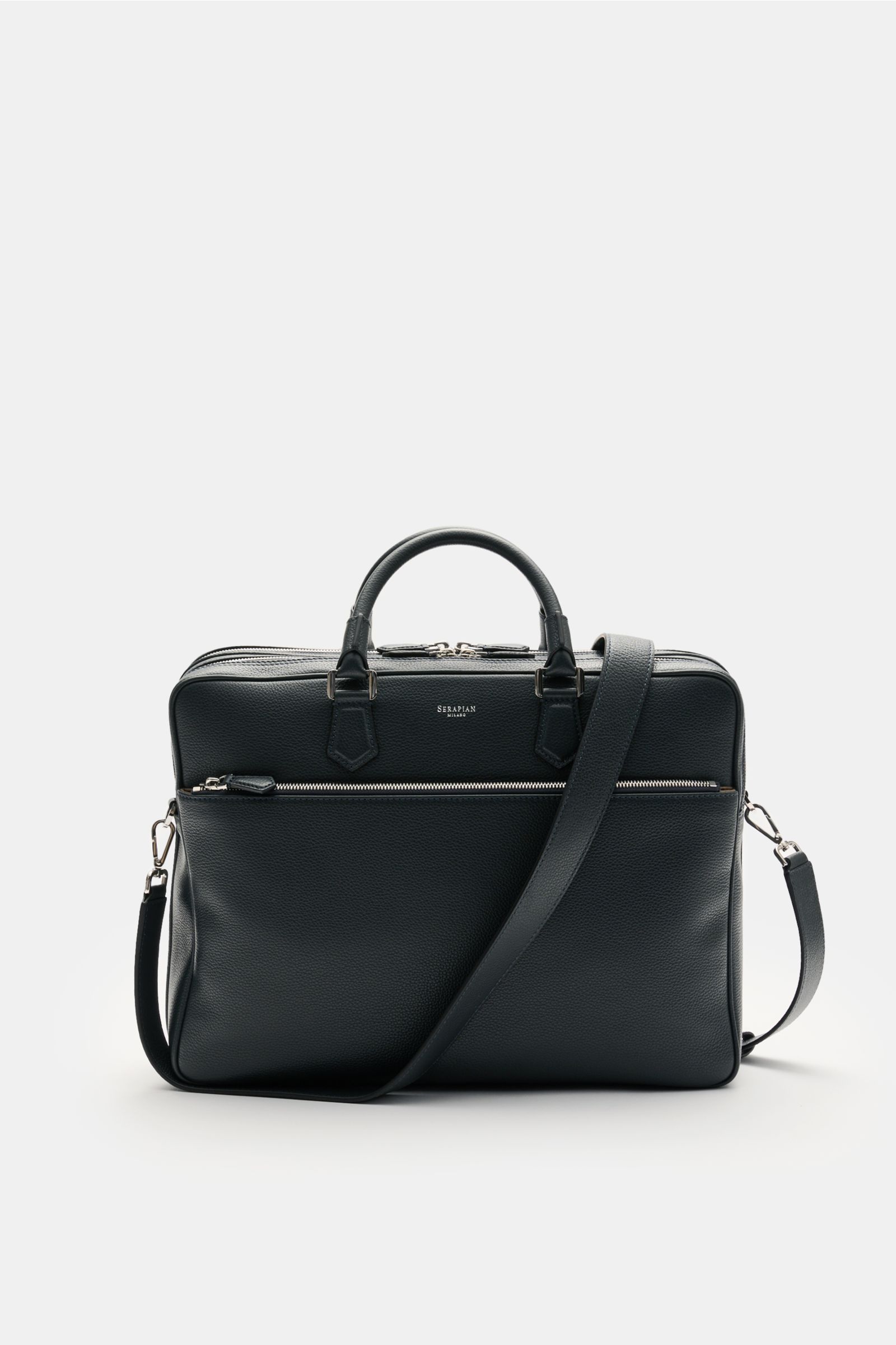 Serapian Aktentasche dark navy front view, elegant briefcase in dark navy marked calf leather with silver hardware, robust handles, adjustable shoulder strap, zippered outer pocket, small logo embossing, divided main compartment, padded laptop section, te