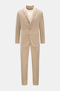 Beige Boglioli Anzug 'K. Jacket' in Slim Fit, frontale Ansicht, Baumwoll-Twill, leicht elastisch mit tailliertem Sakko und schmal zulaufender Hose.