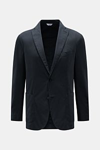 Frontale Nahaufnahme des Boglioli Sakko 'K. Jacket' navy aus leichtem Baumwoll-Stretch in Slim Fit mit zwei Knöpfen, fallendem Revers und Taschen, ideal für Business-Trips.