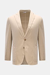 Boglioli Sakko 'K. Jacket' beige, Frontansicht, leichtes Baumwollgewebe, Slim Fit, zwei Knöpfe, fallendes Revers, Brust- und Hüfttaschen, Unconstructed Design, Stretch-Anteil.