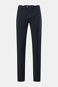 Mason's Chino 'New York Style' navy, frontale Ansicht, slim fit Baumwollhose mit leichtem Stretch, französischen Taschen und Metallinitial.