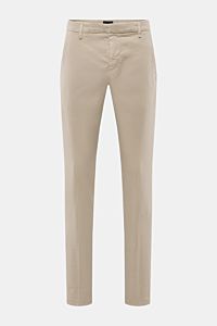 Dondup Hose 'Gaubert' beige in Slim Fit, schmal geschnitten, aus elastischem Leinen-Lyocell-Mix, frontal gezeigt mit Reißverschluss und Bundknopf.
