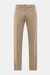 Dondup Baumwollhose 'Gaubert' taupe, Slim Fit, schmal geschnitten, leichte Stretch-Baumwolle, Frontansicht, Reißverschluss, Taschen, Metall-Initial.