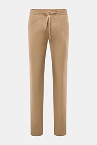 Front view of Aurélien Leinen-Jogpants hellbraun in light brown pure linen, regular fit, tapered legs, elastic waistband with drawstring, French pockets, zipper and button closure, simple front pleat, and piped back pocket, ideal for luxurious summer casu