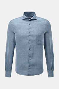Front view of Ace Denim Linen shirt shark collar smoky blue in lightweight pure linen with plain weave, slim fit, French button placket, barrel cuffs, rounded hem, and visible yarn thickness fluctuations, photographed on a plain background. 

Stay comf