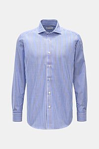 Guglielminotti Casual Hemd Haifisch-Kragen blau/weiß gestreift, Slim Fit, reine Baumwolle, glatter Griff, frontal mit Knopfleiste und Manschetten.