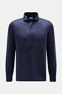 Giampaolo Leinen Popover-Hemd Haifisch-Kragen navy, frontal fotografiert, aus reinem Leinen, Regular Fit, leichte Struktur, Perlmuttknöpfe, Sportmanschette, gerader Saum.