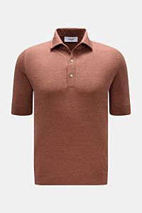 Front view of Lardini Short sleeve knit polo brown, a slim fit, short-sleeved polo made from a slightly robust linen and cotton blend with a fine airy knit, signature collar, three-button placket, and flexible ribbed bands, perfect for spring elegance.