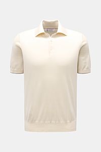 Brunello Cucinelli Kurzarm-Strickpolo creme shown from the front, slim fit with classic collar, three-button placket, and soft cotton knit.
