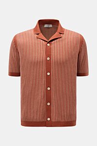 Piacenza 1733 Kurzarm-Strickhemd rostbraun/rosé gestreift, frontale Aufnahme, leichte Baumwolle, feines Strukturstrick, Regular Fit, kubanischer Kragen.